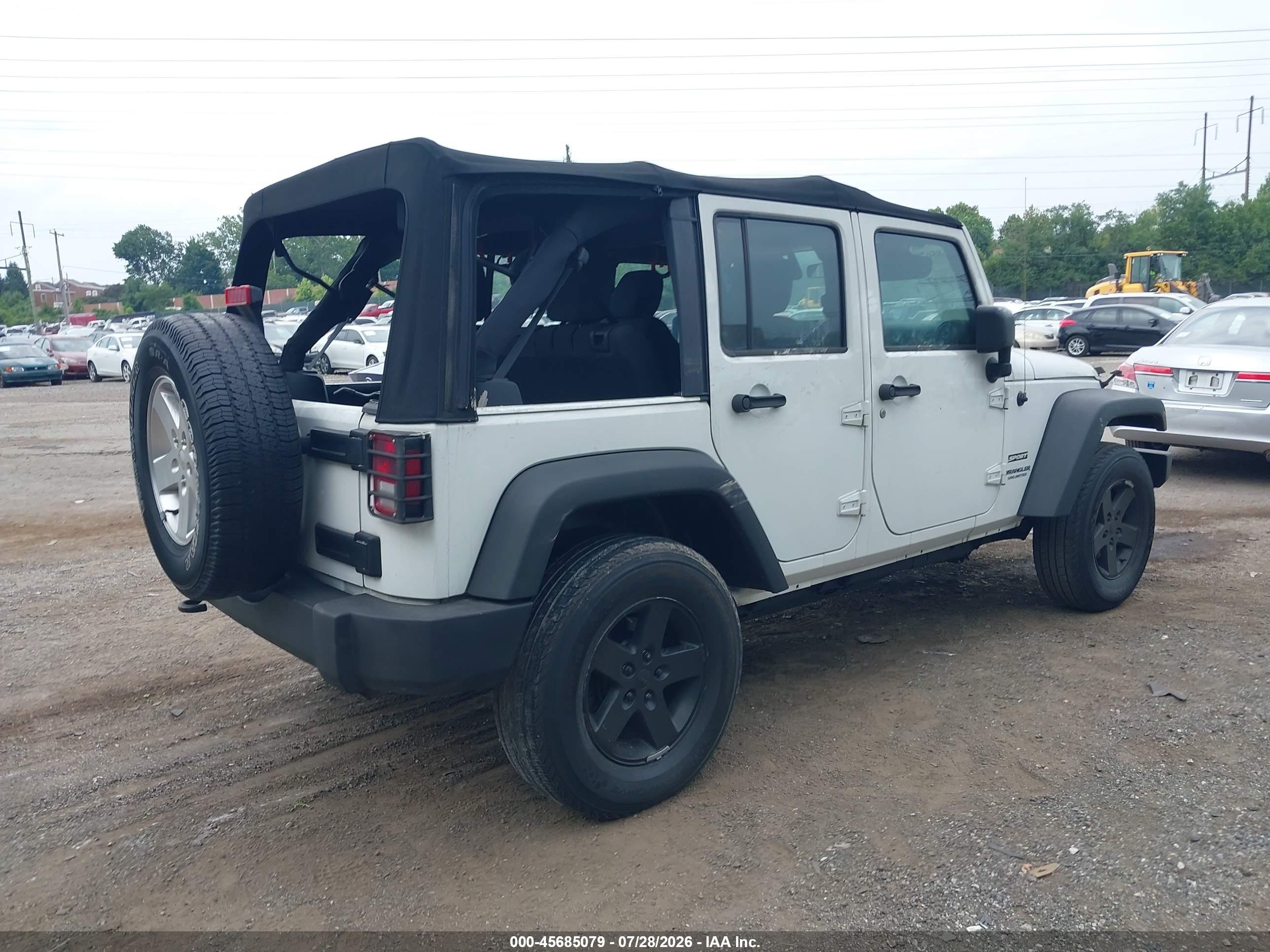 2015 Jeep Wrangler Unlimited Sport White vin: 1C4BJWDG6FL518041