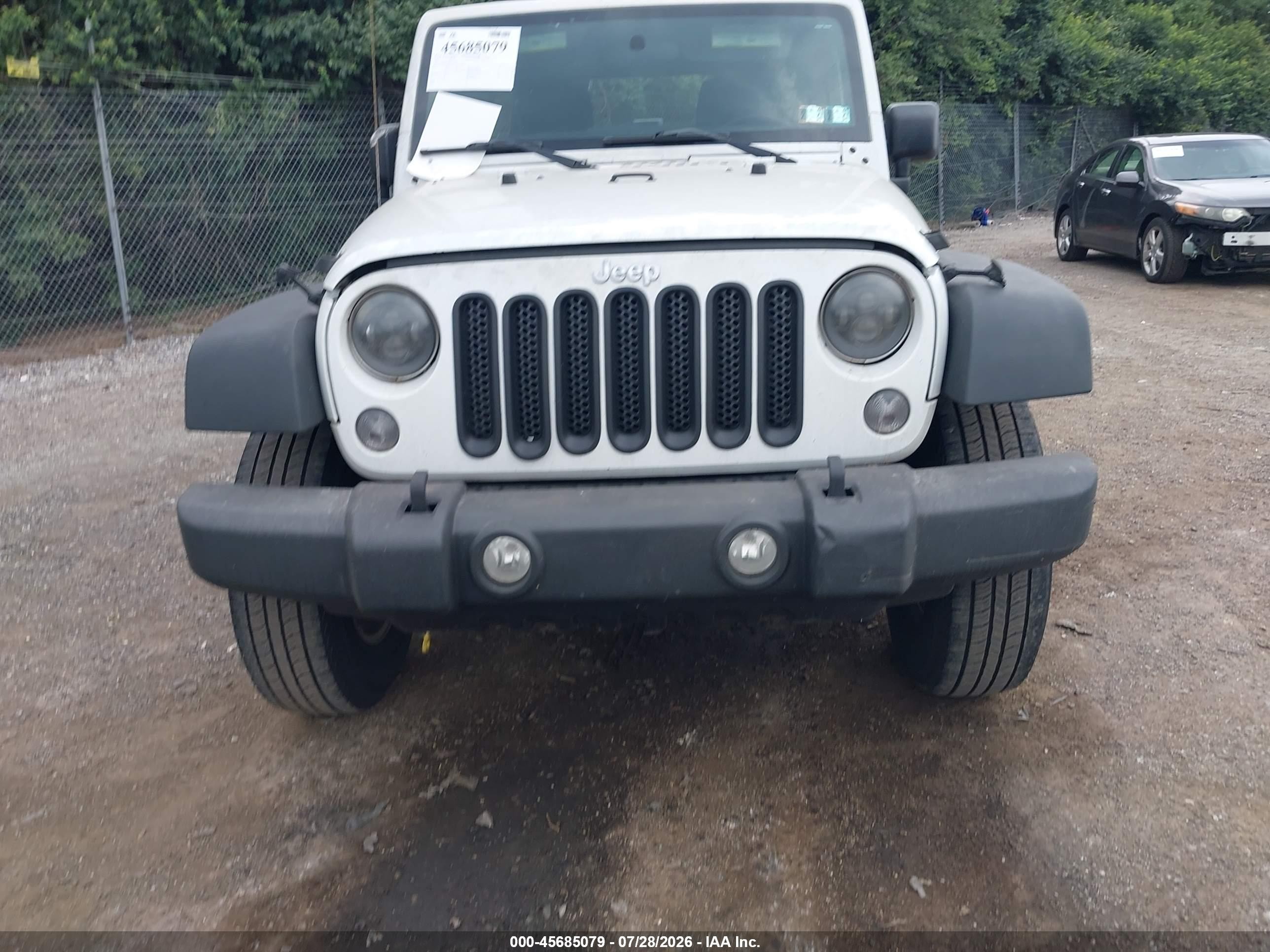 2015 Jeep Wrangler Unlimited Sport White vin: 1C4BJWDG6FL518041