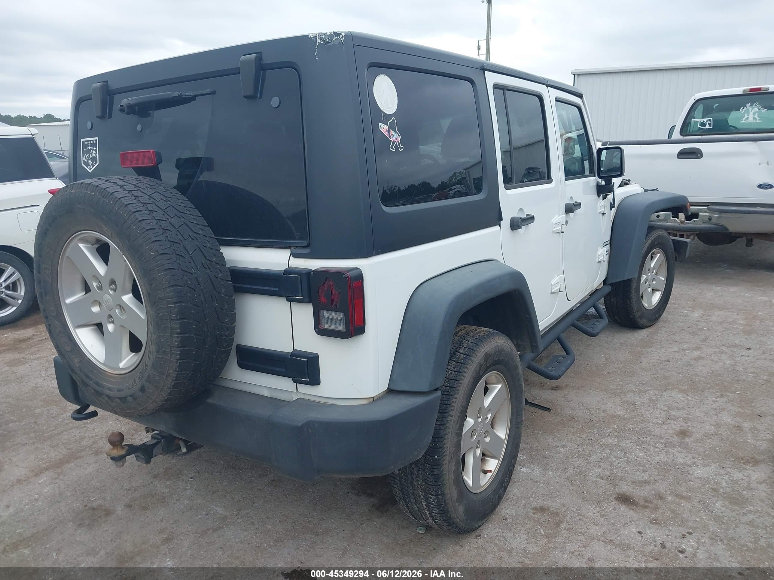 2015 Jeep Wrangler Unlimited Sport White vin: 1C4BJWDG6FL536667