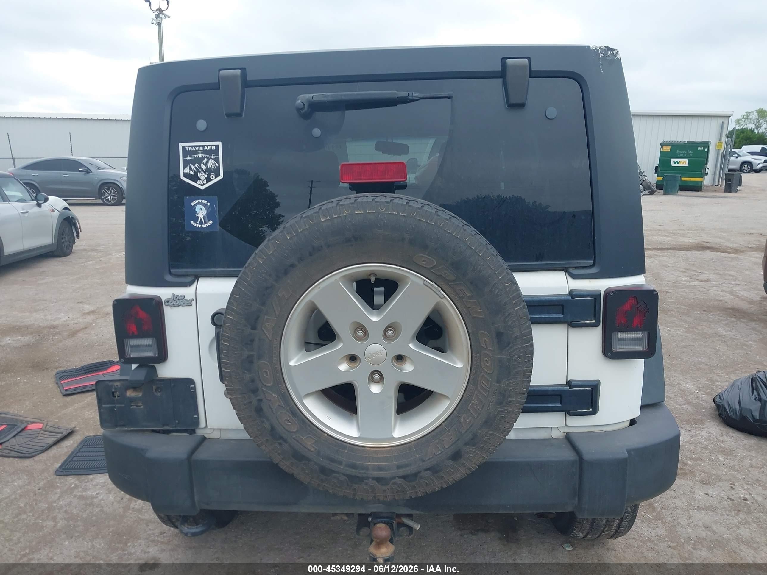 2015 Jeep Wrangler Unlimited Sport White vin: 1C4BJWDG6FL536667