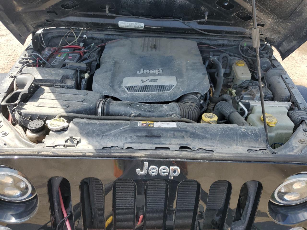2015 Jeep Wrangler Unlimited Sport Black vin: 1C4BJWDG6FL556224