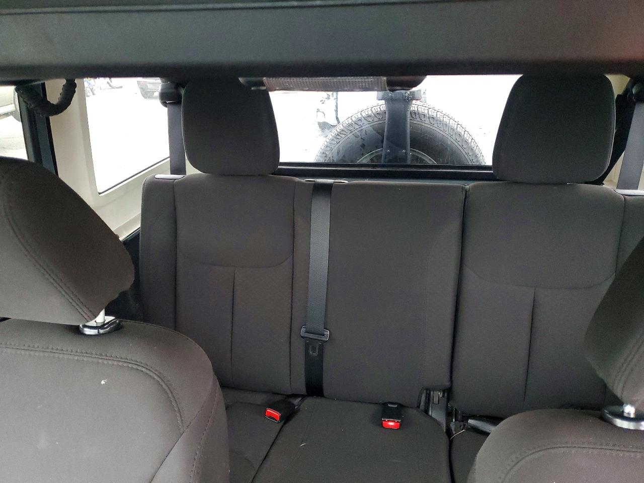 2015 Jeep Wrangler Unlimited Sport Gray vin: 1C4BJWDG6FL666285