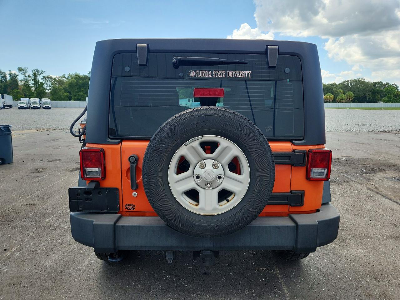 2015 Jeep Wrangler Unlimited Sport Оранжевый vin: 1C4BJWDG6FL689615