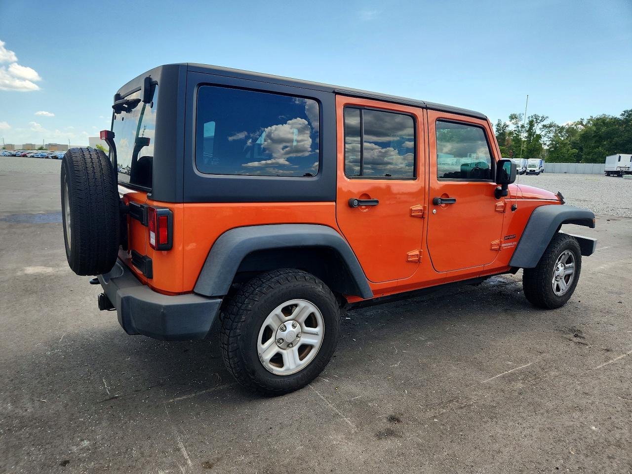 2015 Jeep Wrangler Unlimited Sport Оранжевый vin: 1C4BJWDG6FL689615