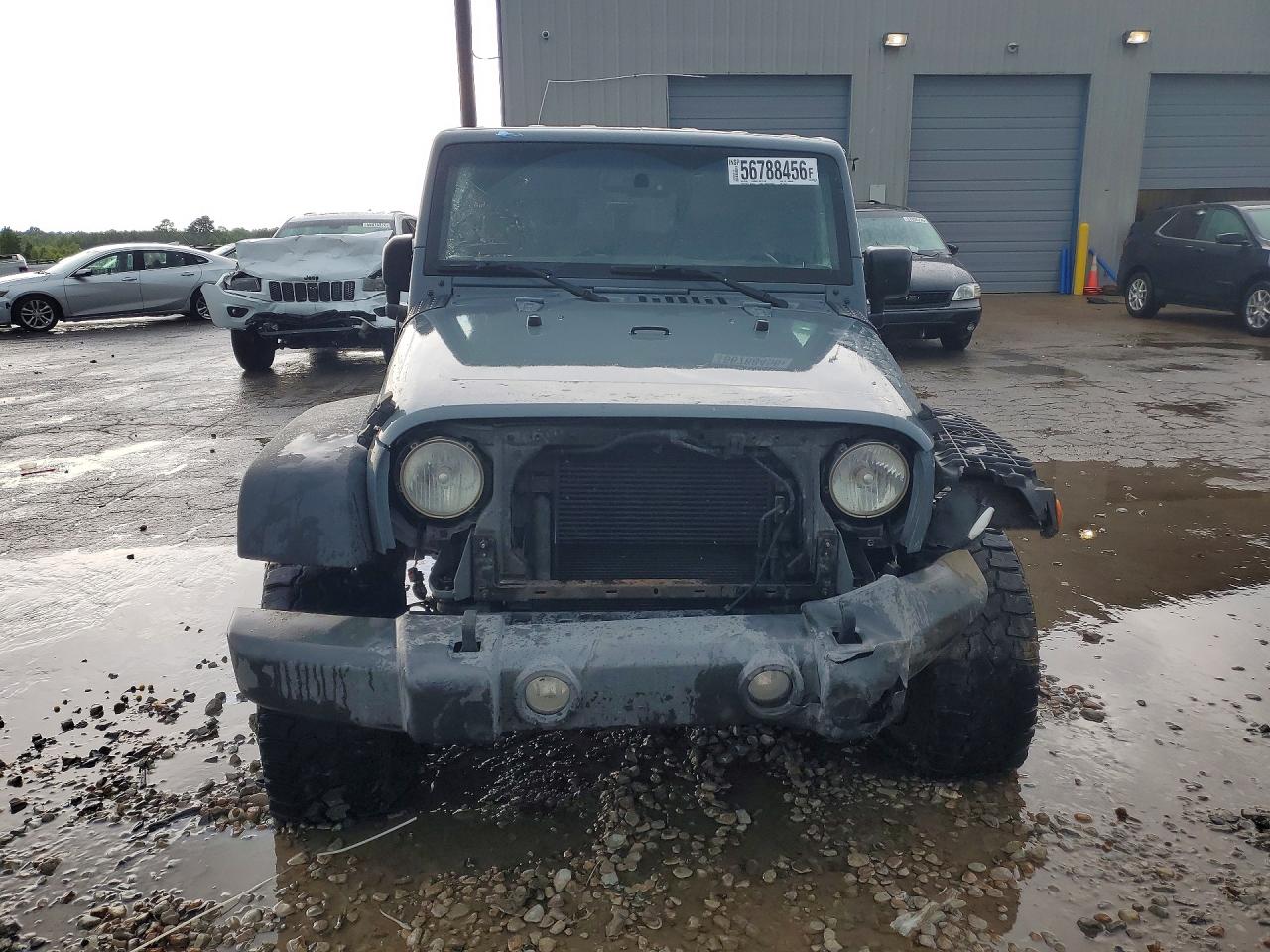 2015 Jeep Wrangler Unlimited Sport Blue vin: 1C4BJWDG6FL698539