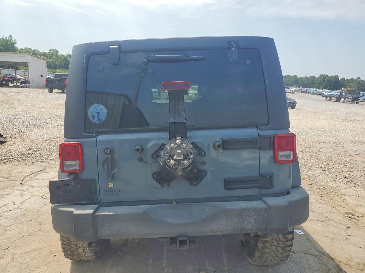 2015 Jeep Wrangler Unlimited Sport Gray vin: 1C4BJWDG6FL698539