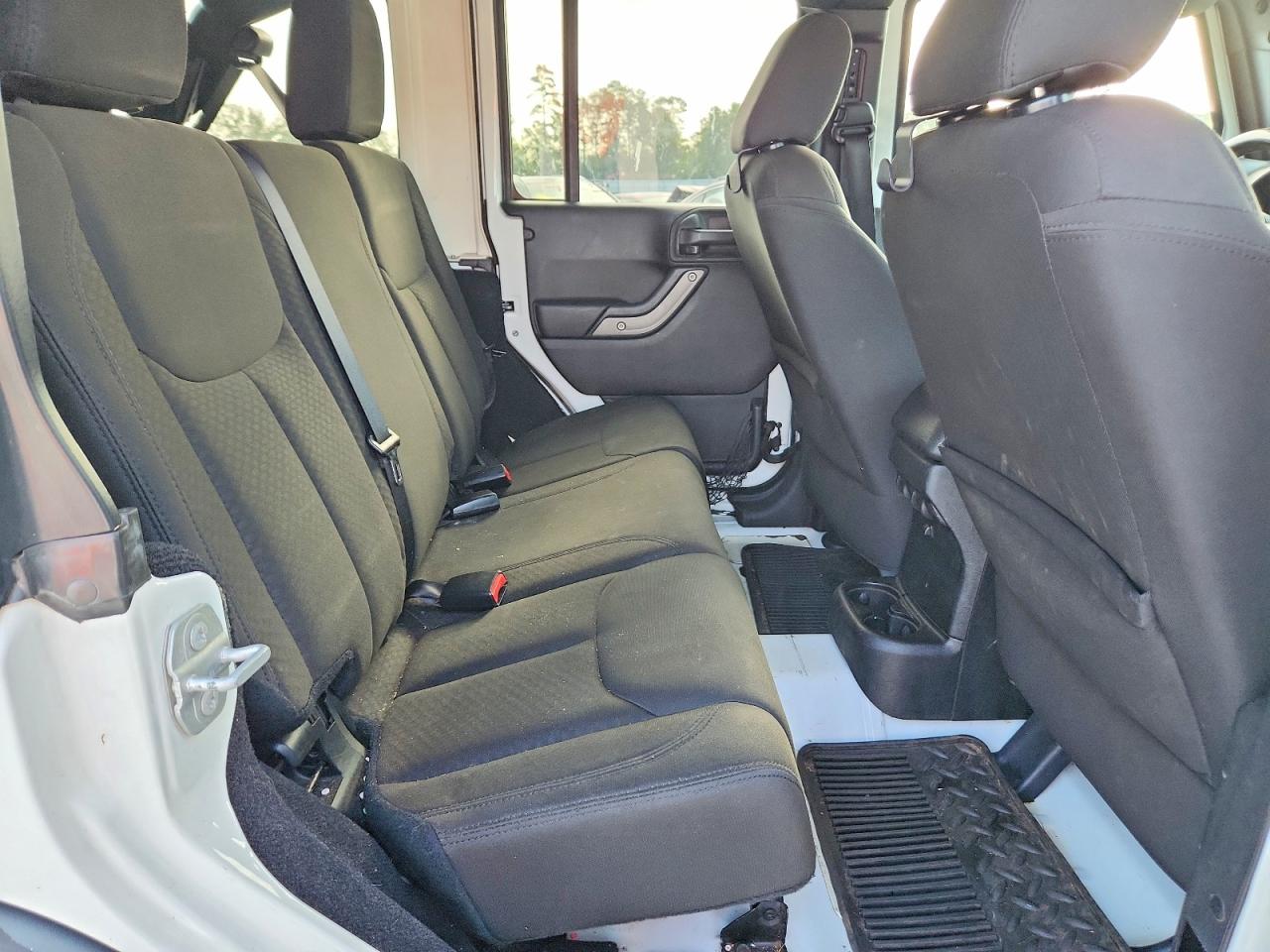 2015 Jeep Wrangler Sport White vin: 1C4BJWDG6FL741292