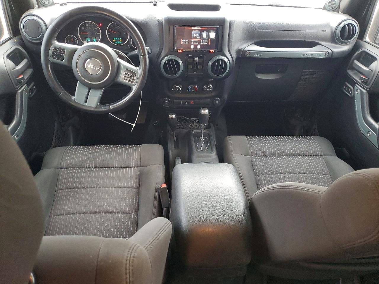 2012 Jeep Wrangler Unlimited Sport Черный vin: 1C4BJWDG7CL100616