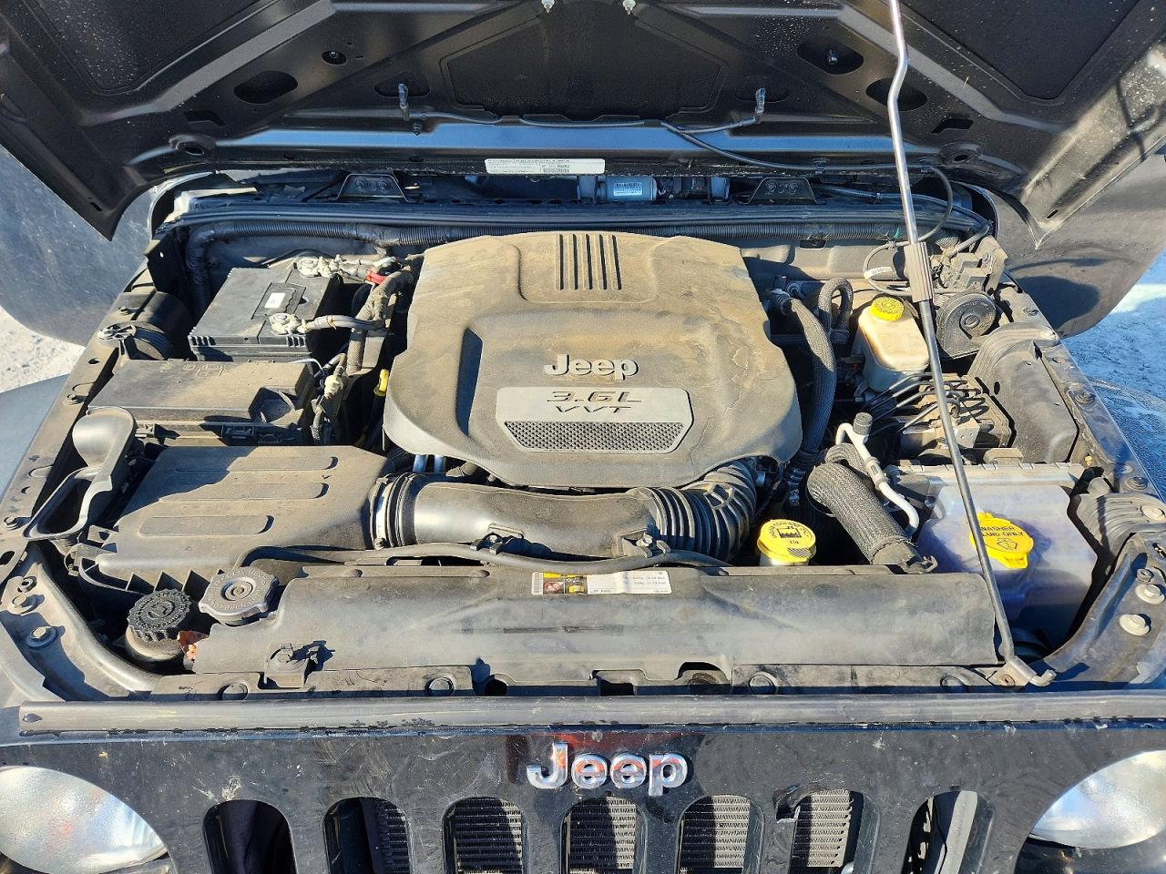 2013 Jeep Wrangler Unlimited Sport Black vin: 1C4BJWDG7DL522273