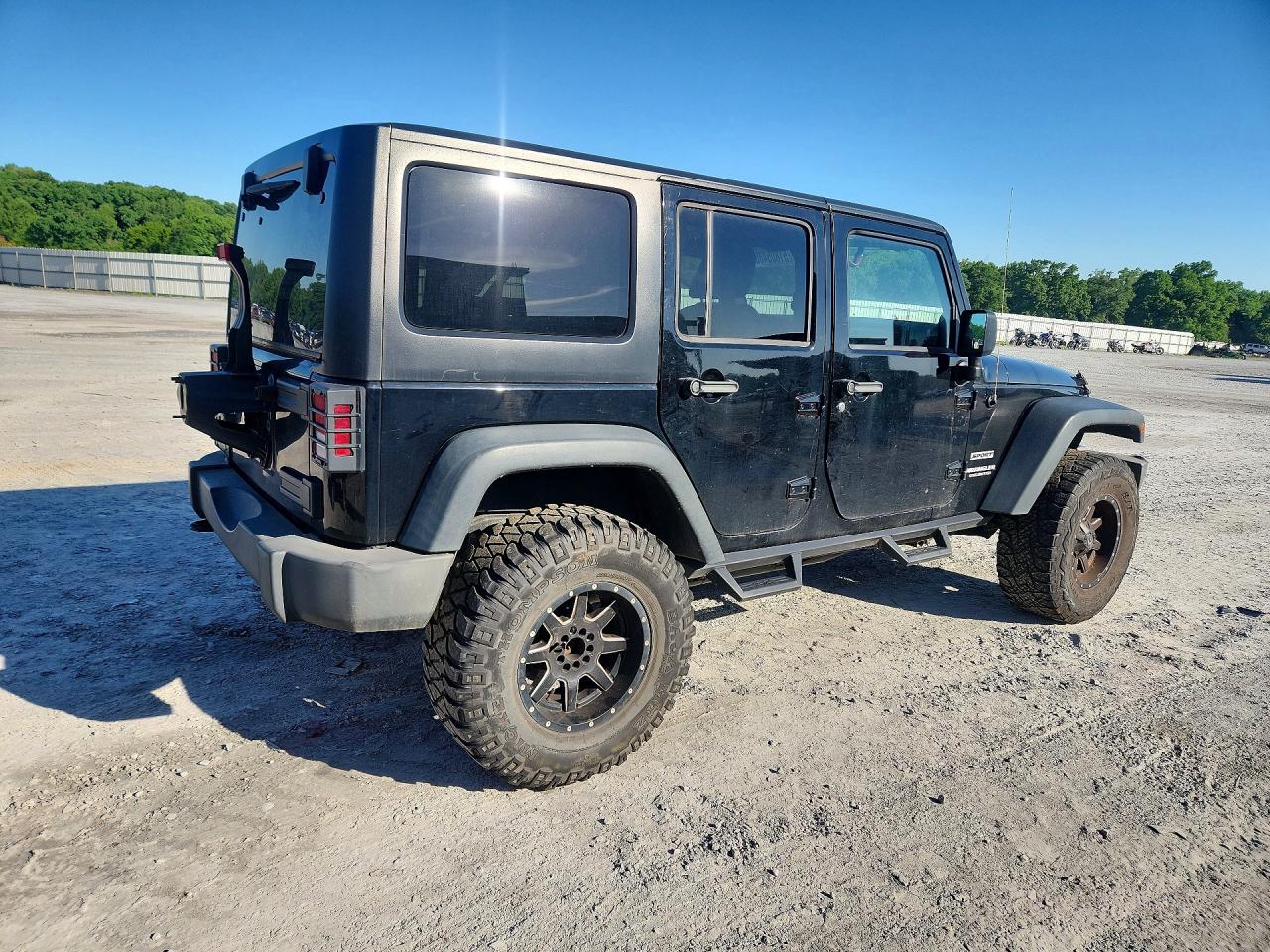 2013 Jeep Wrangler Unlimited Sport Black vin: 1C4BJWDG7DL522273