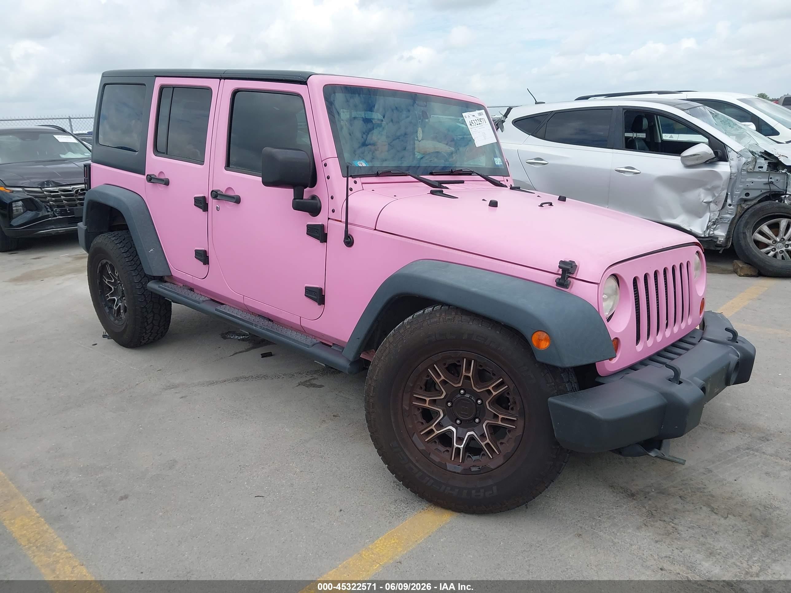 2013 Jeep Wrangler Unlimited Sport Pink vin: 1C4BJWDG7DL543043