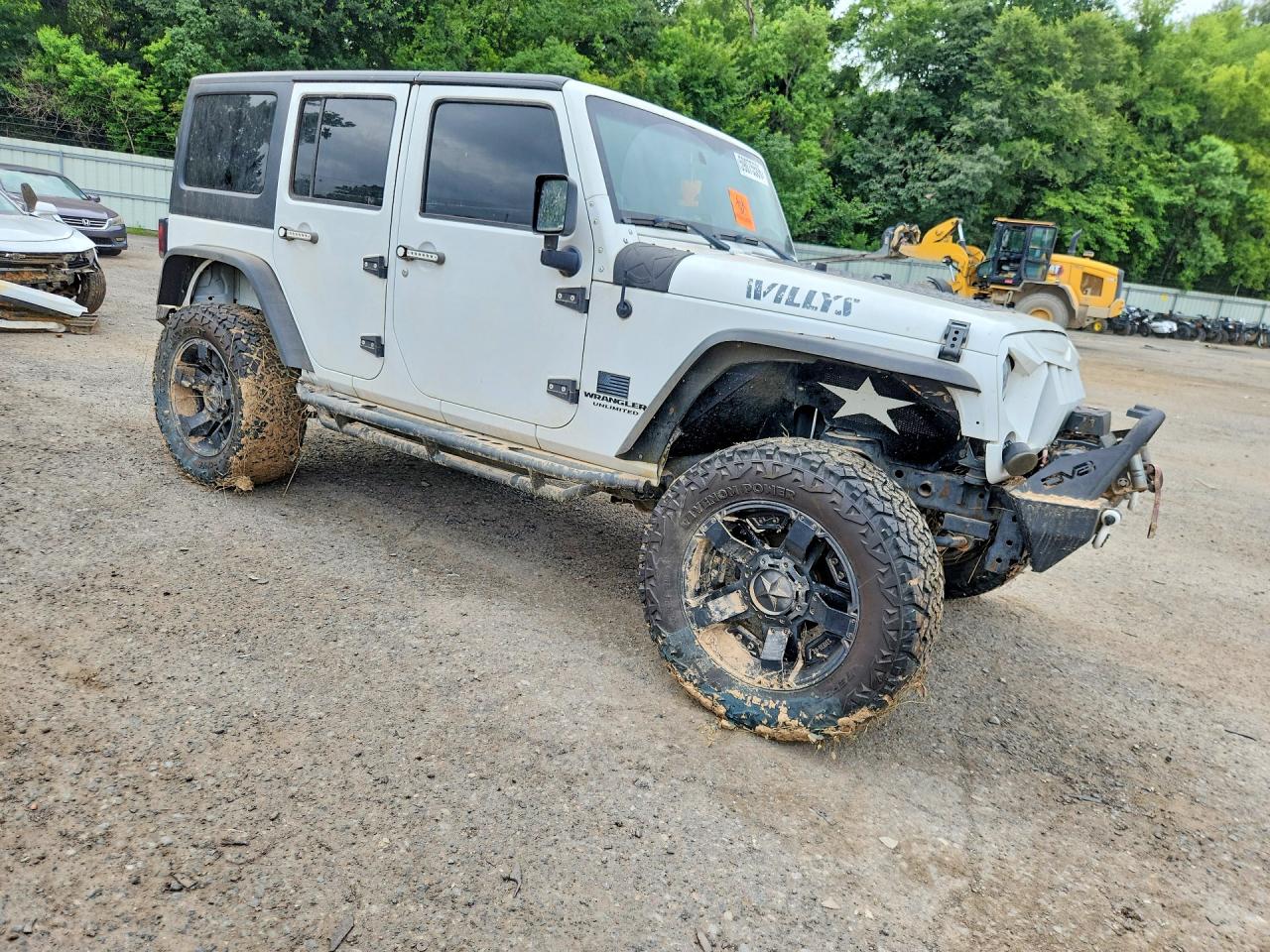 2013 Jeep Wrangler Unlimited White vin: 1C4BJWDG7DL554138