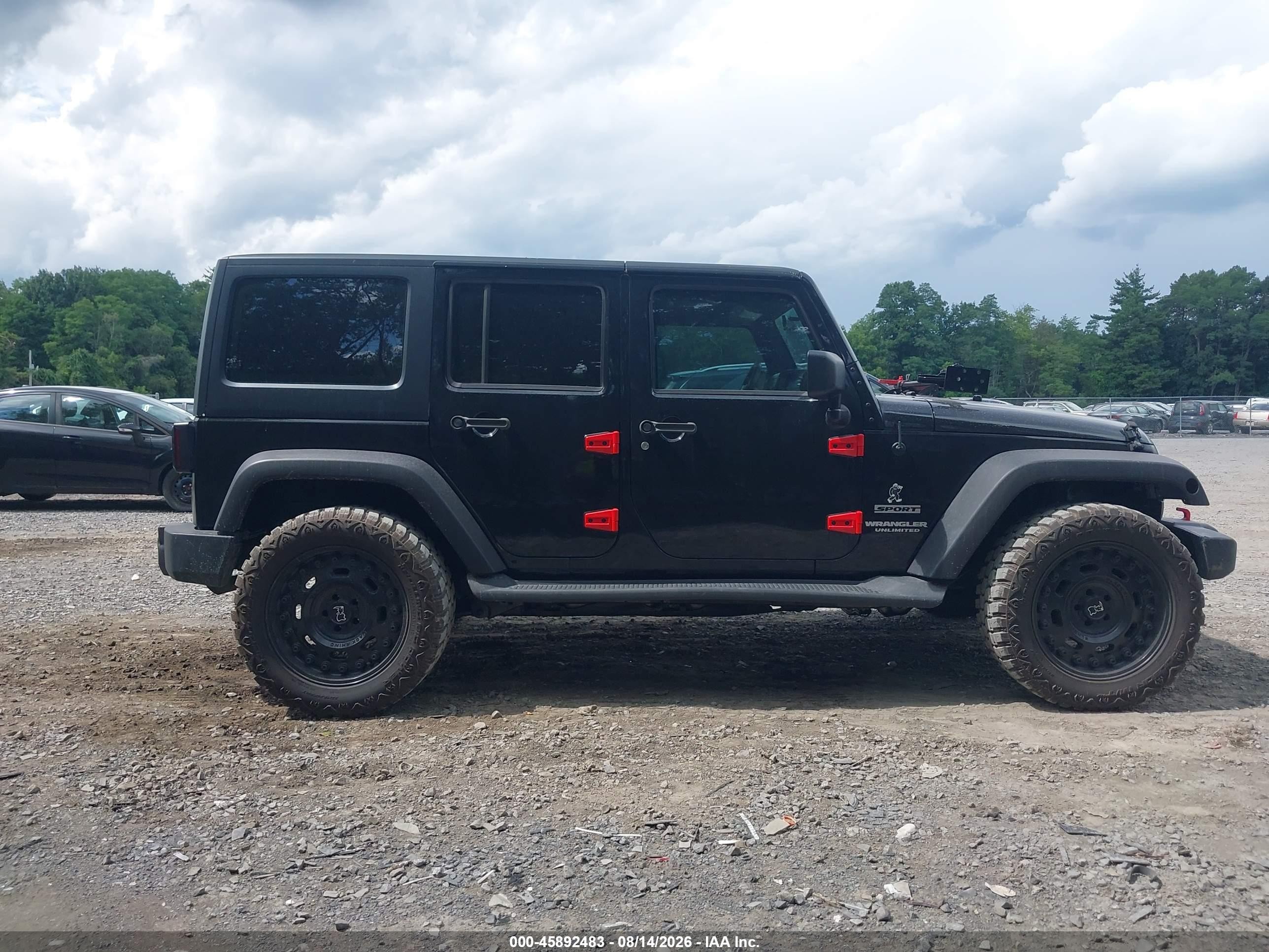 2013 Jeep Wrangler Unlimited Sport Black vin: 1C4BJWDG7DL581257