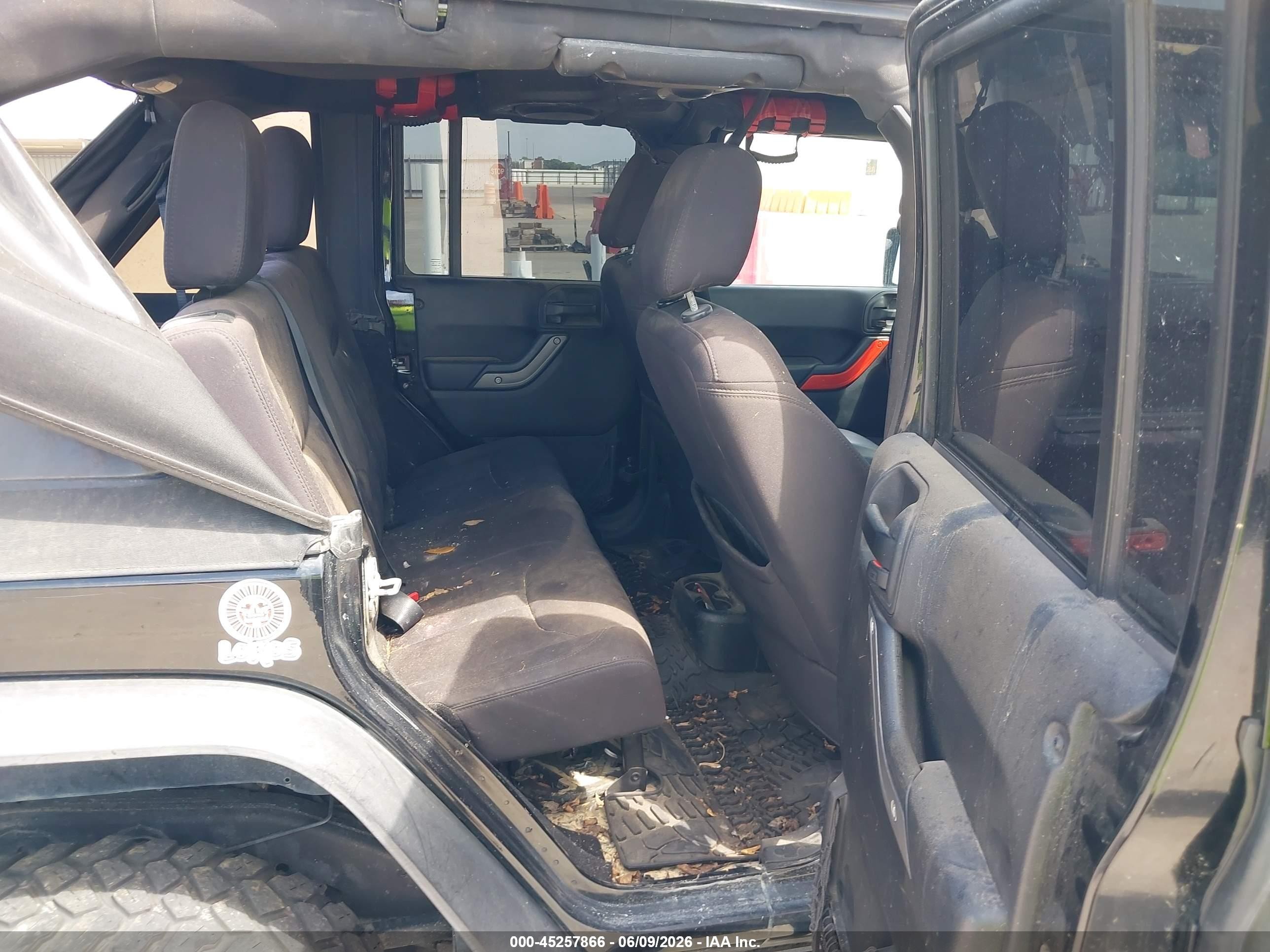 2013 Jeep Wrangler Unlimited Sport Black vin: 1C4BJWDG7DL660881