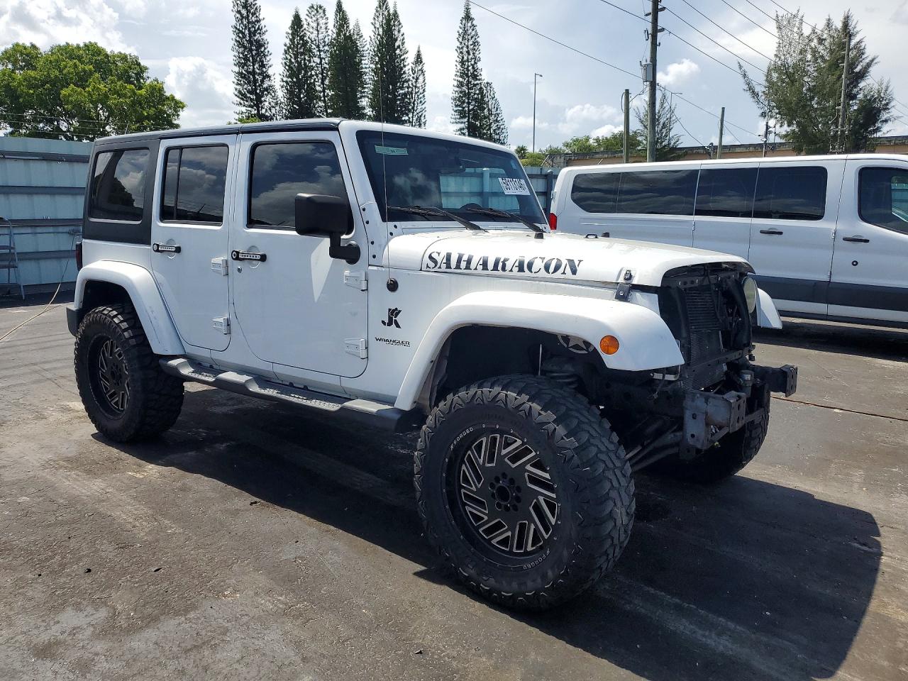 2014 Jeep Wrangler Unlimited Sport White vin: 1C4BJWDG7EL172399