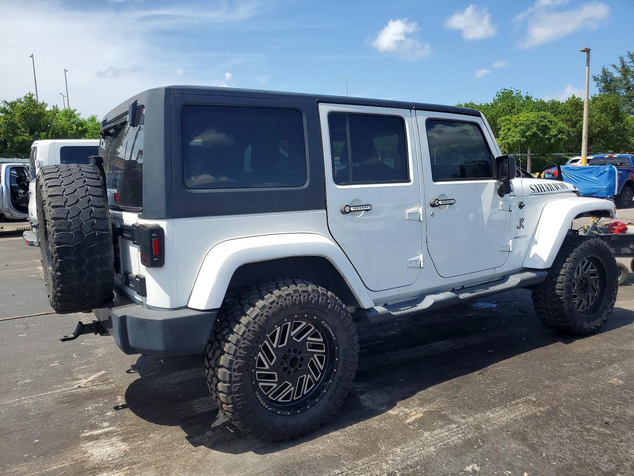 2014 Jeep Wrangler Unlimited Sport White vin: 1C4BJWDG7EL172399