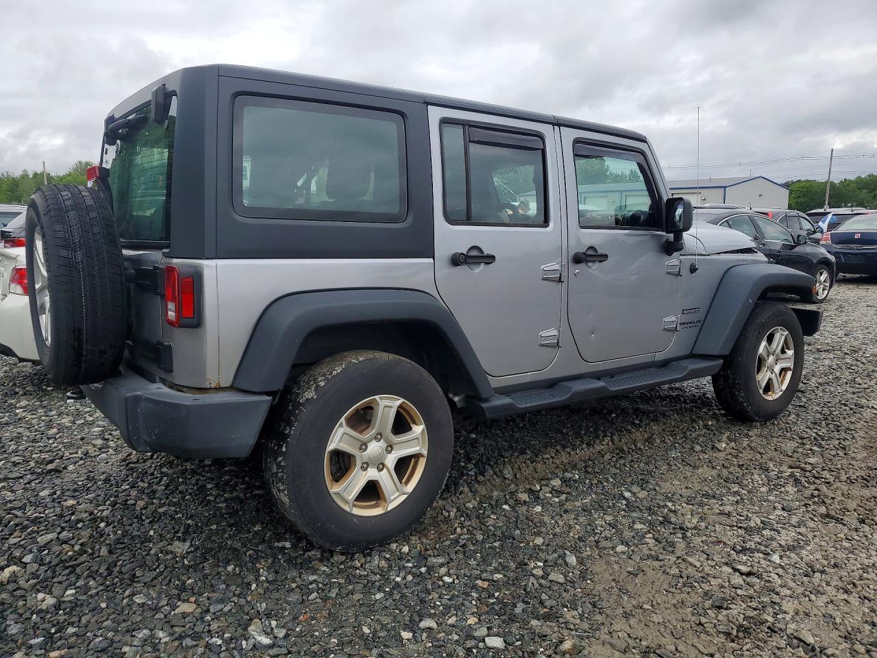 2014 Jeep Wrangler Unlimited Sport Gray vin: 1C4BJWDG7EL216935