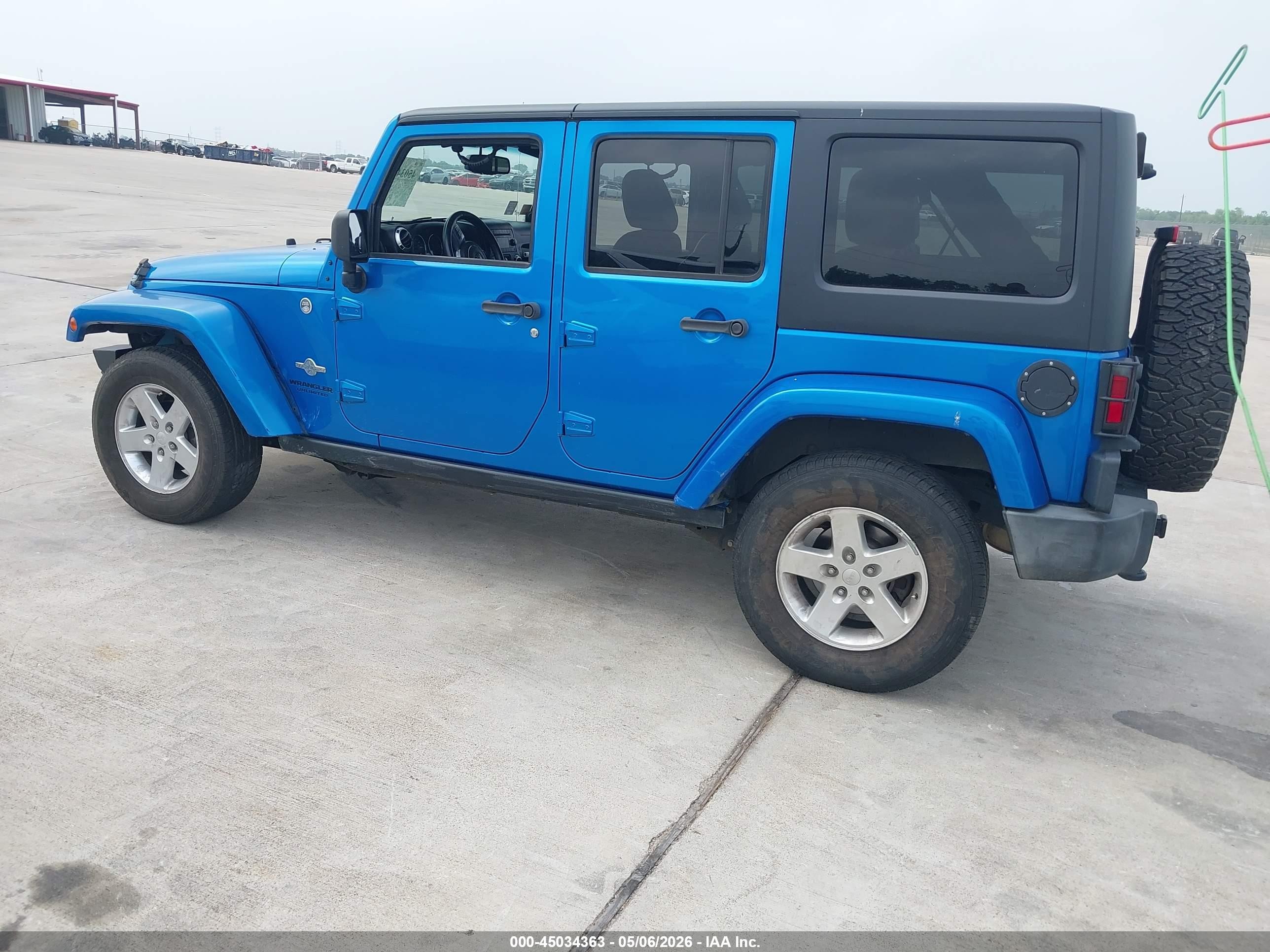 2014 Jeep Wrangler Unlimited Freedom Edition Blue vin: 1C4BJWDG7EL222802