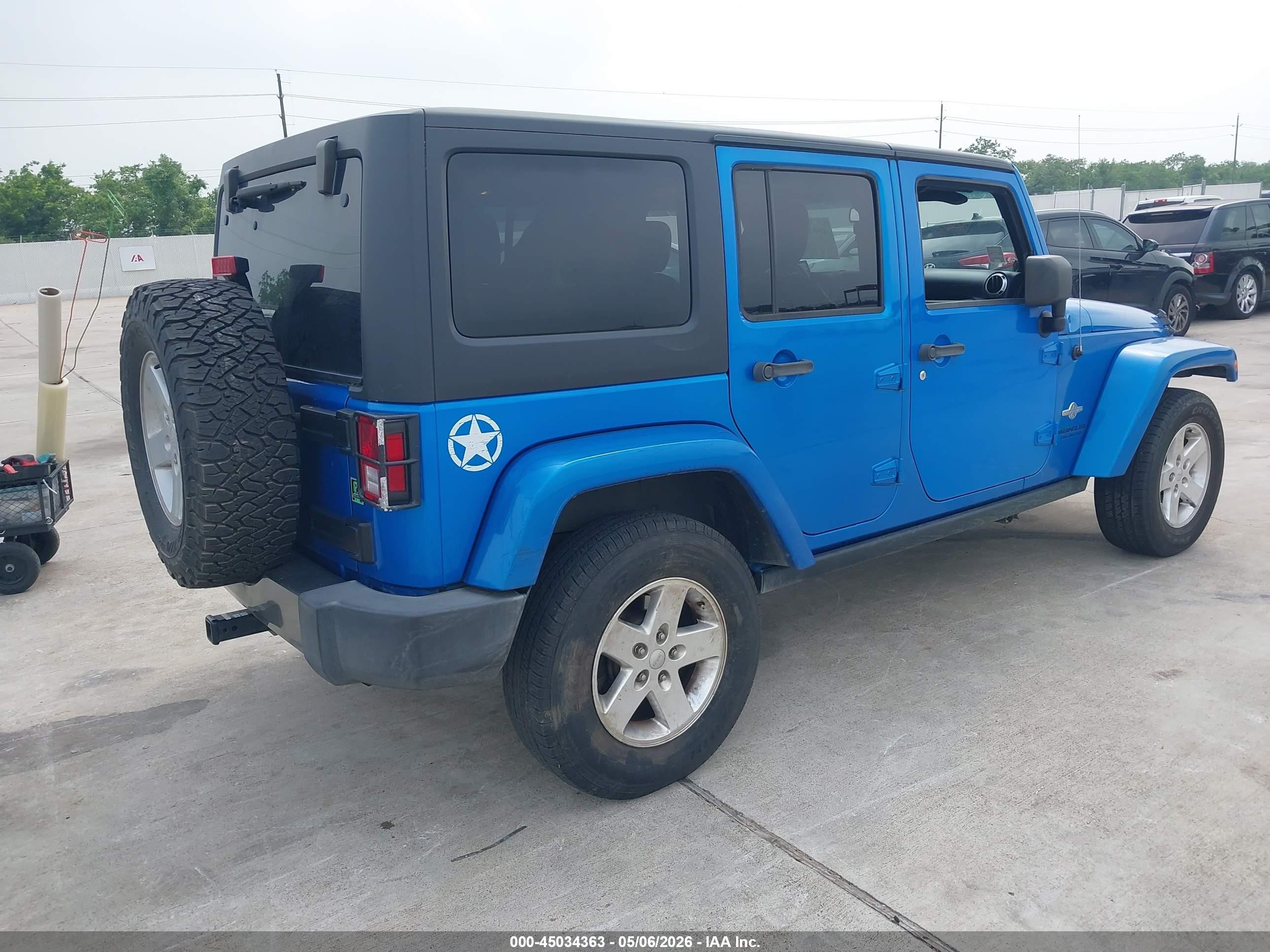 2014 Jeep Wrangler Unlimited Freedom Edition Blue vin: 1C4BJWDG7EL222802