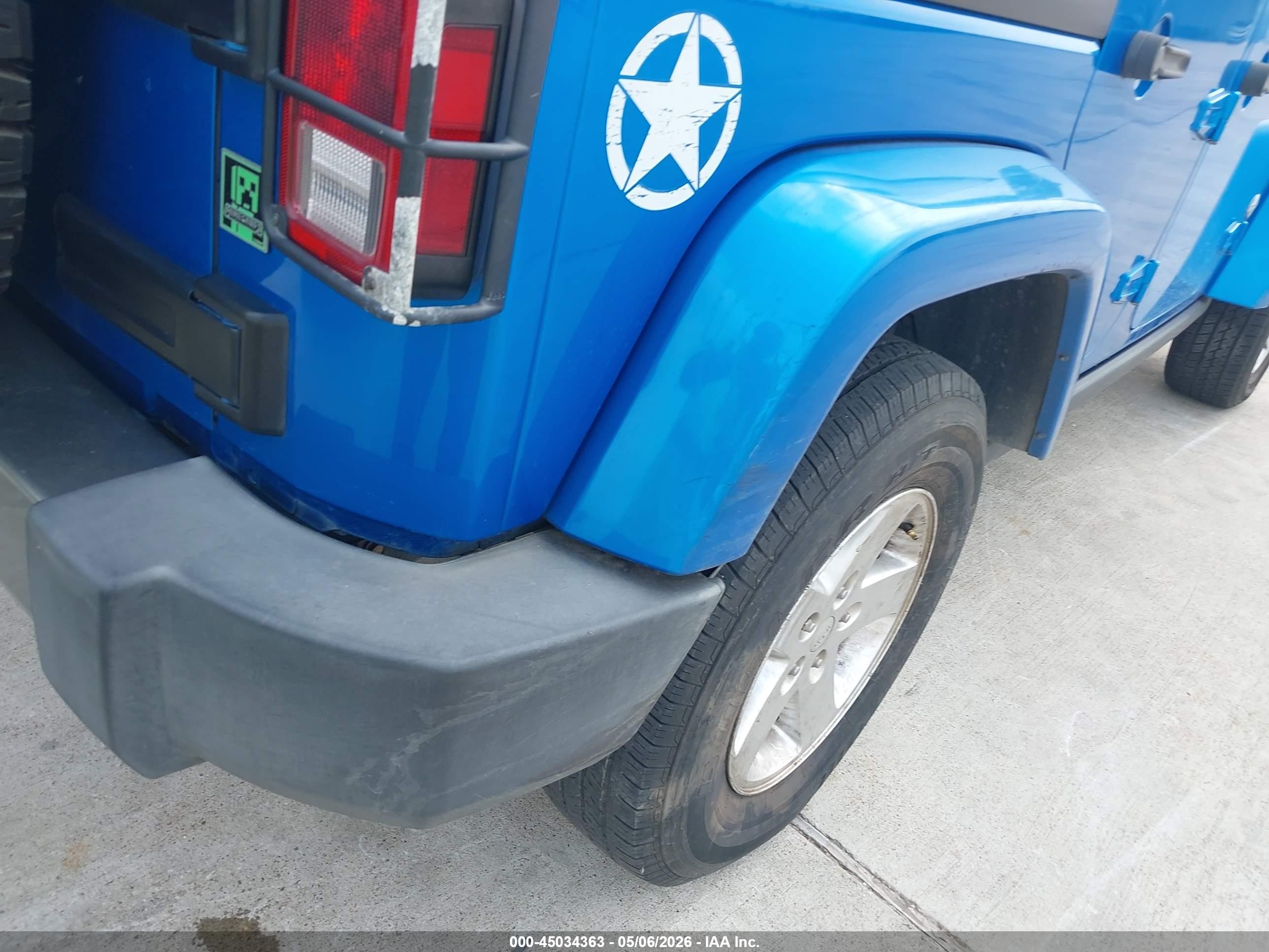 2014 Jeep Wrangler Unlimited Freedom Edition Blue vin: 1C4BJWDG7EL222802