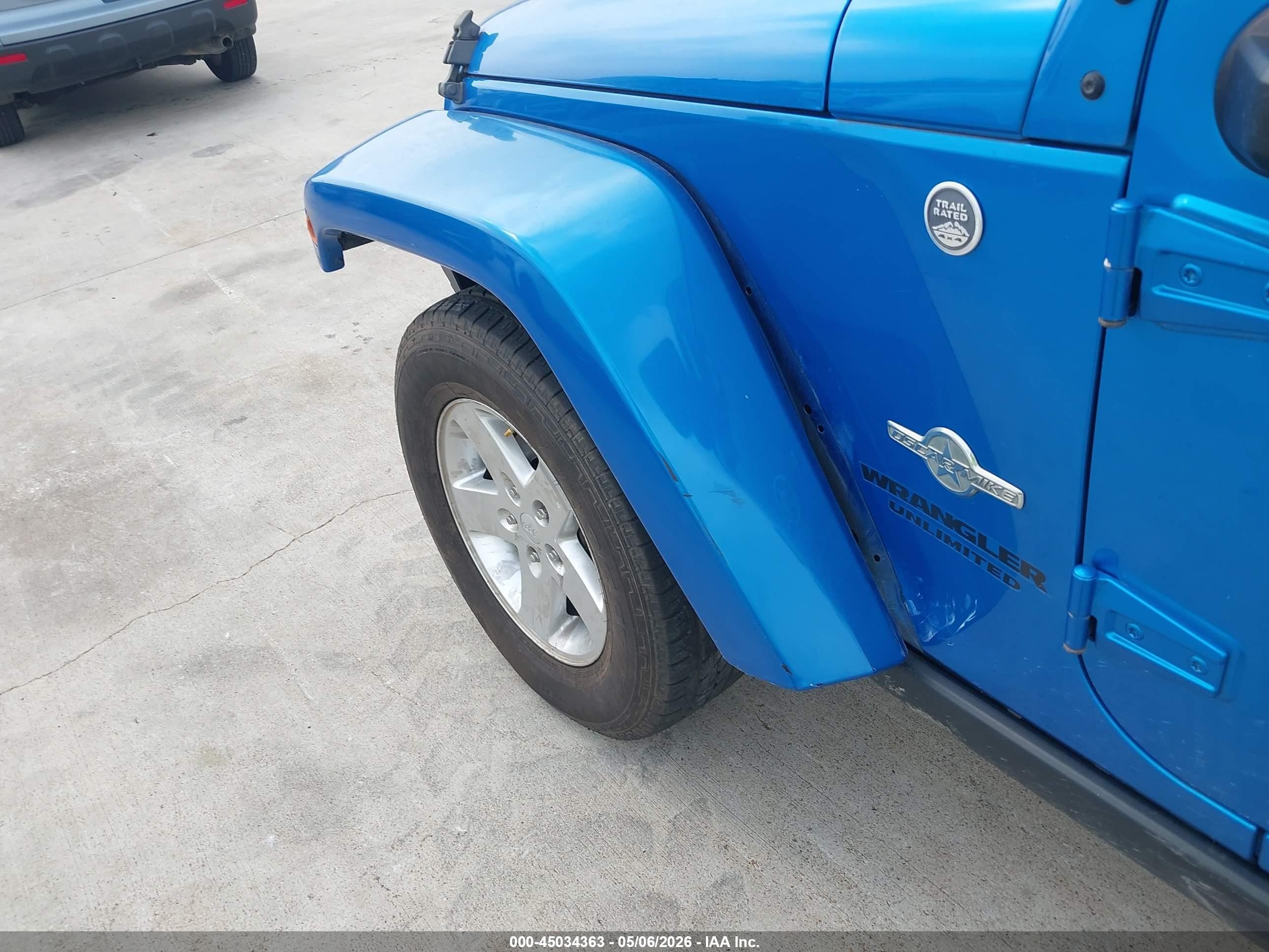 2014 Jeep Wrangler Unlimited Freedom Edition Blue vin: 1C4BJWDG7EL222802