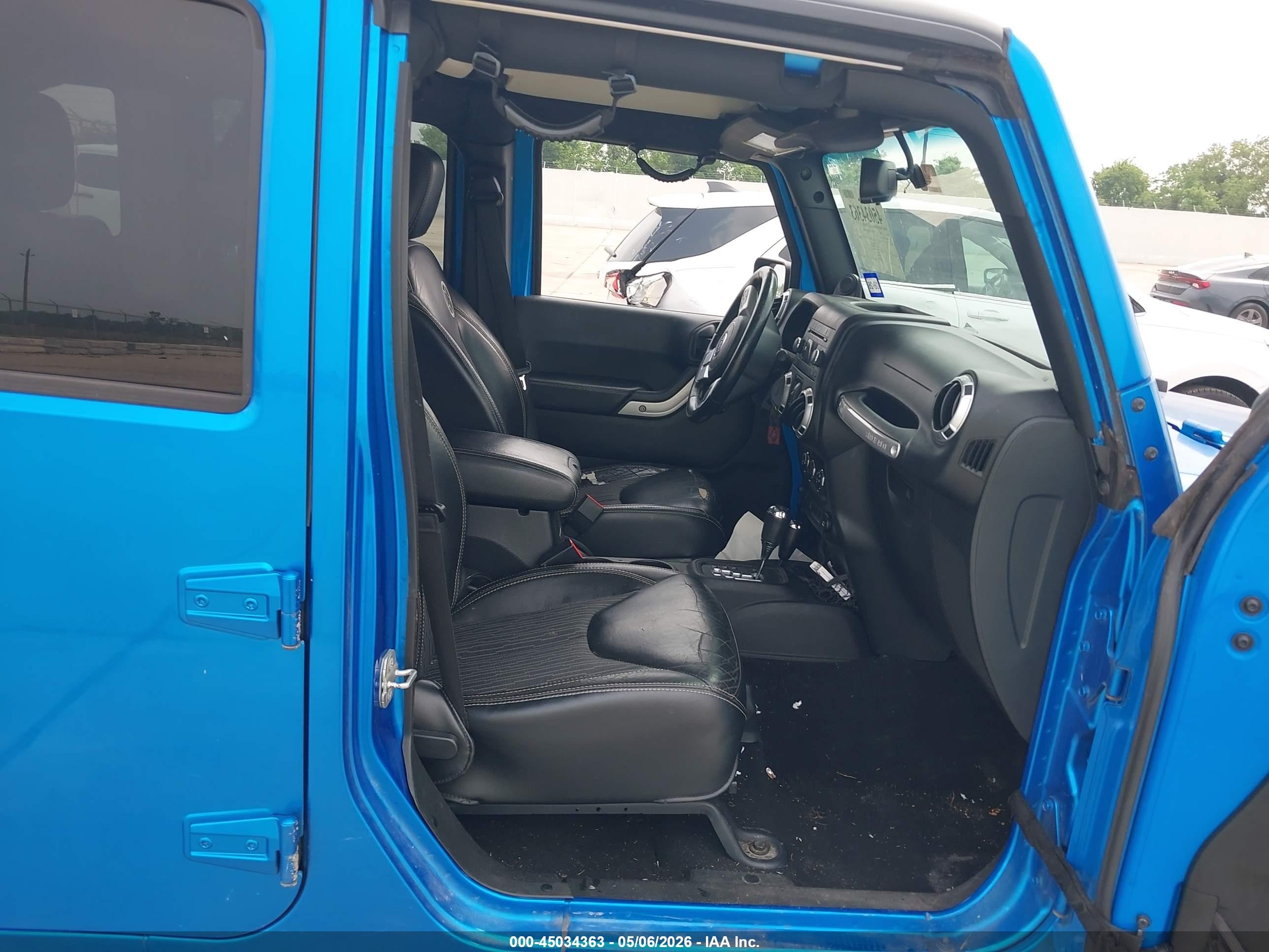 2014 Jeep Wrangler Unlimited Freedom Edition Blue vin: 1C4BJWDG7EL222802
