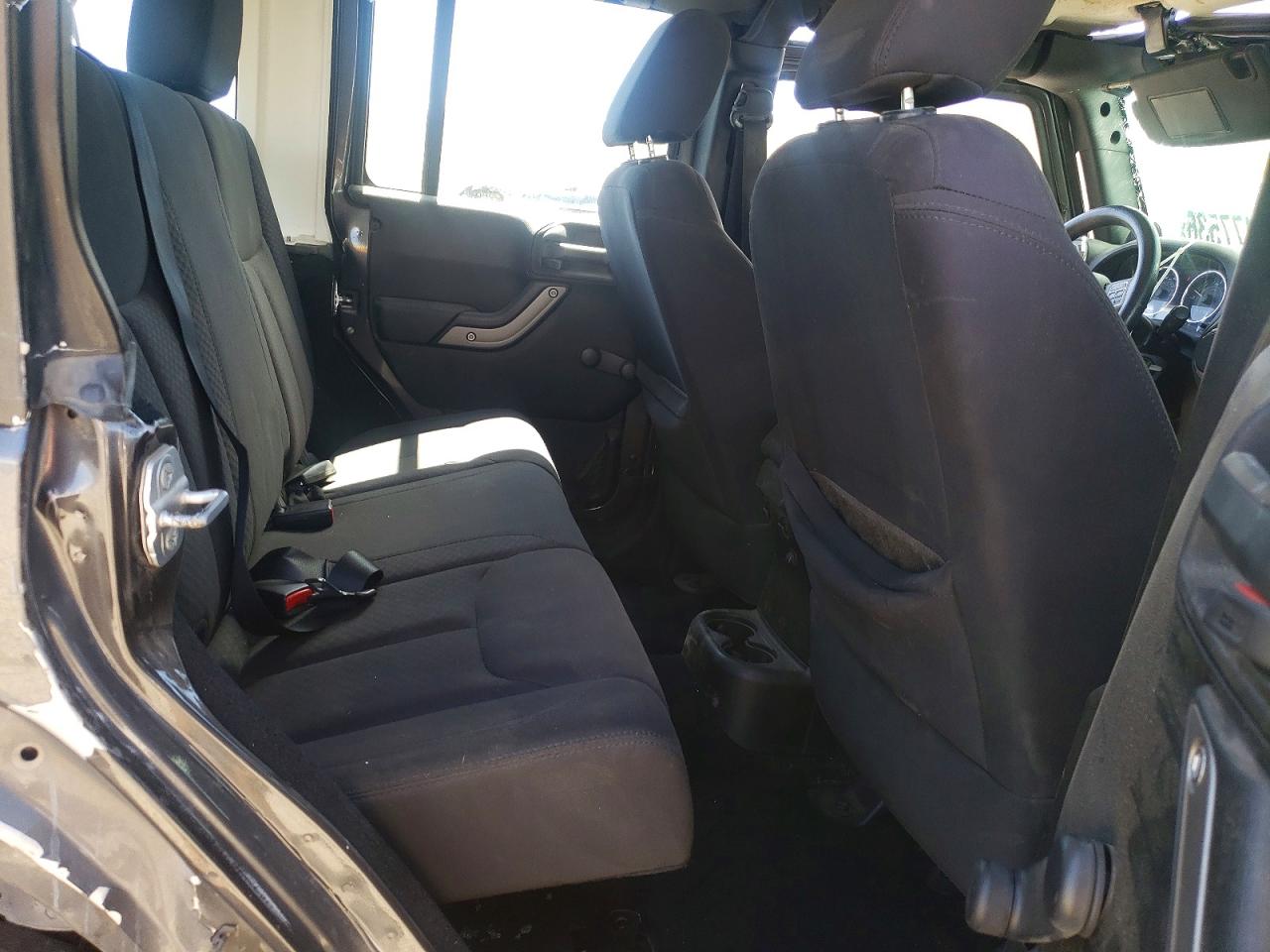 2014 Jeep Wrangler Unlimited Sport Black vin: 1C4BJWDG7EL253032