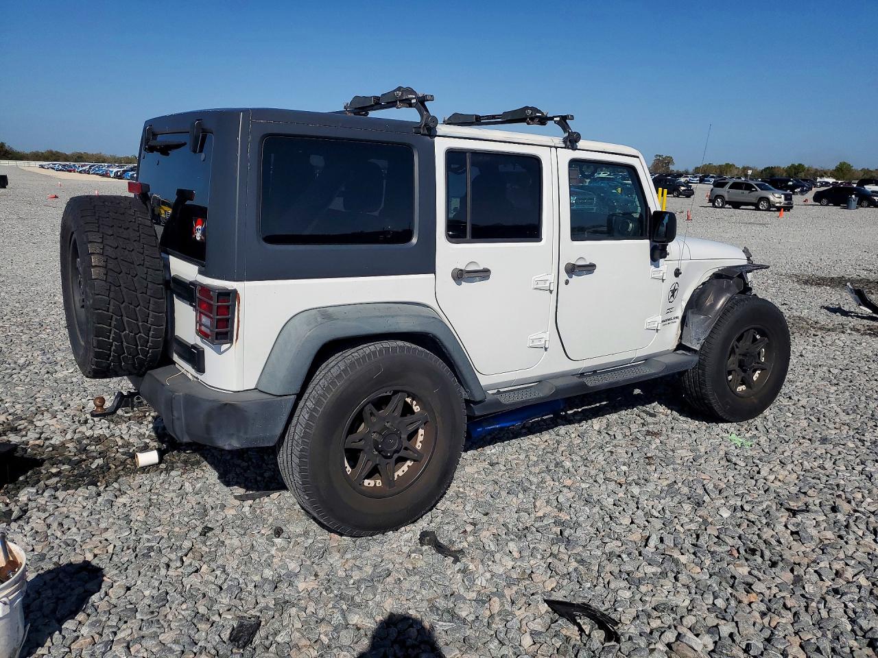 2014 Jeep Wrangler Unlimited Sport Белый vin: 1C4BJWDG7EL268890