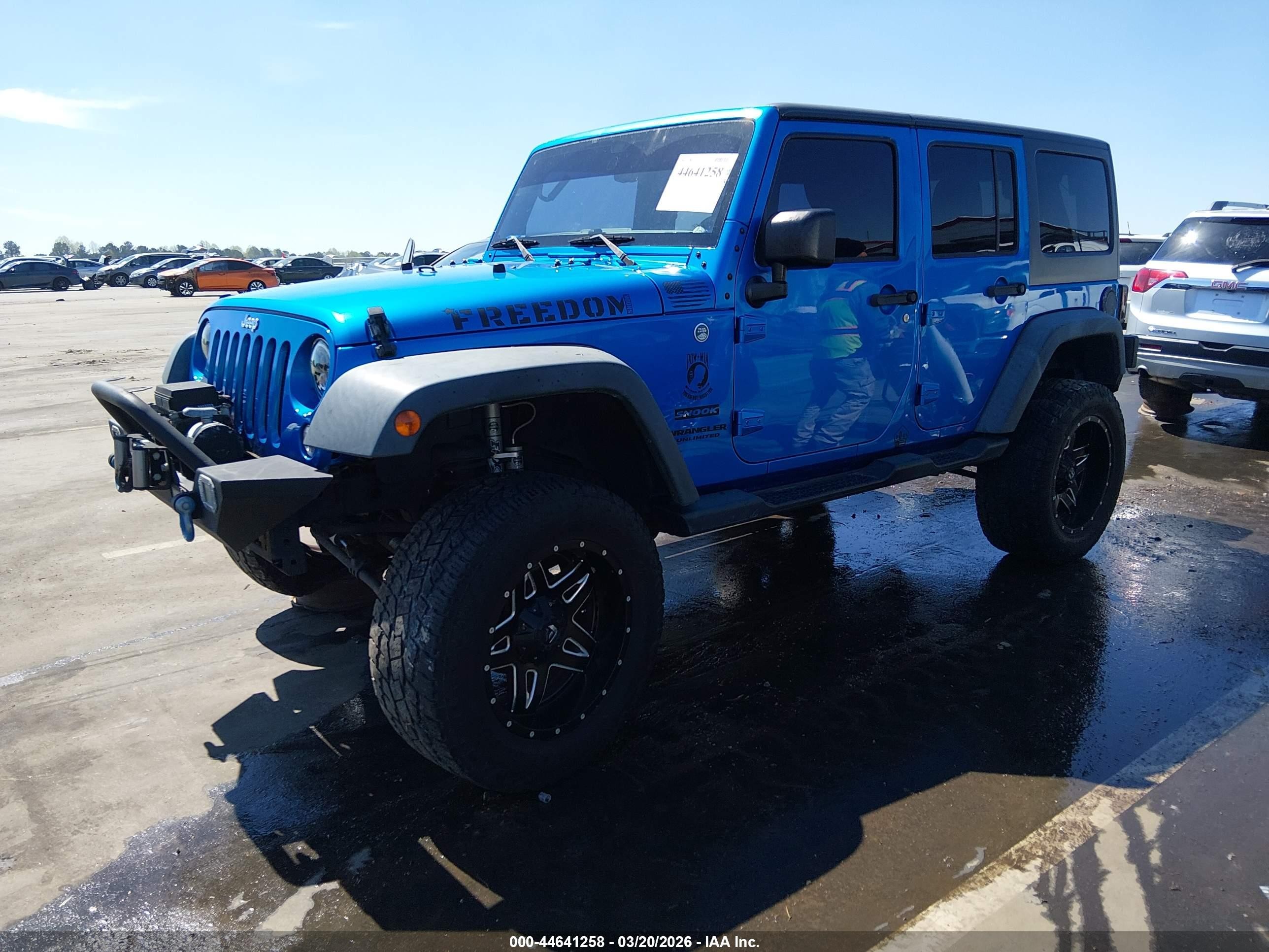 2015 Jeep Wrangler Unlimited Sport Blue vin: 1C4BJWDG7FL518677