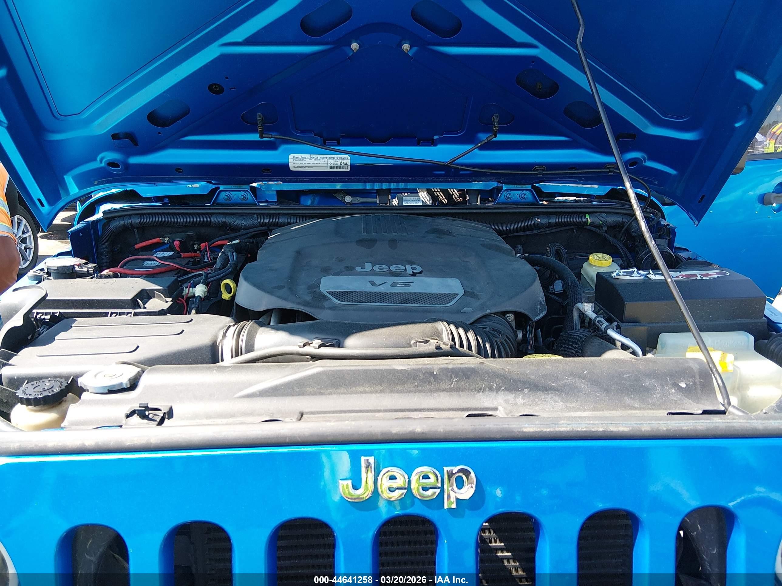 2015 Jeep Wrangler Unlimited Sport Blue vin: 1C4BJWDG7FL518677