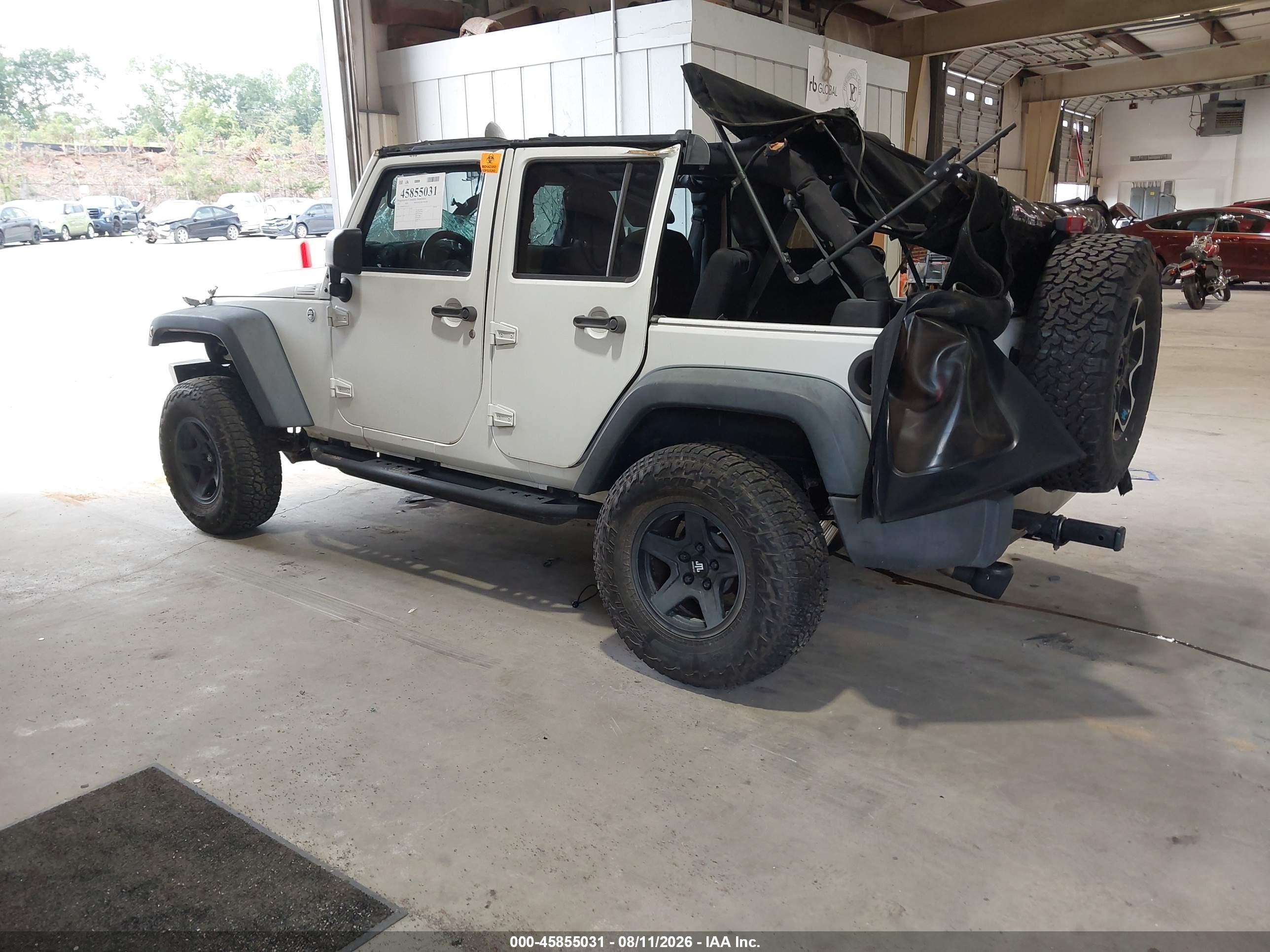 2015 Jeep Wrangler Unlimited Willys Wheeler White vin: 1C4BJWDG7FL617371