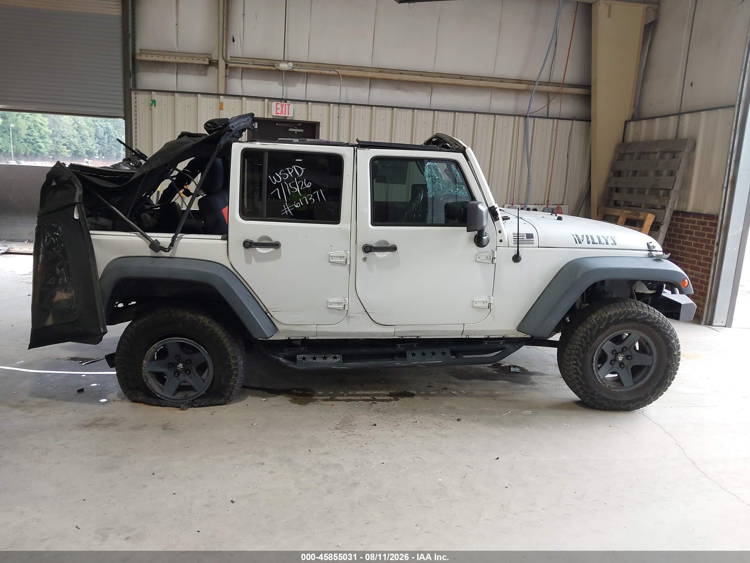 2015 Jeep Wrangler Unlimited Willys Wheeler White vin: 1C4BJWDG7FL617371