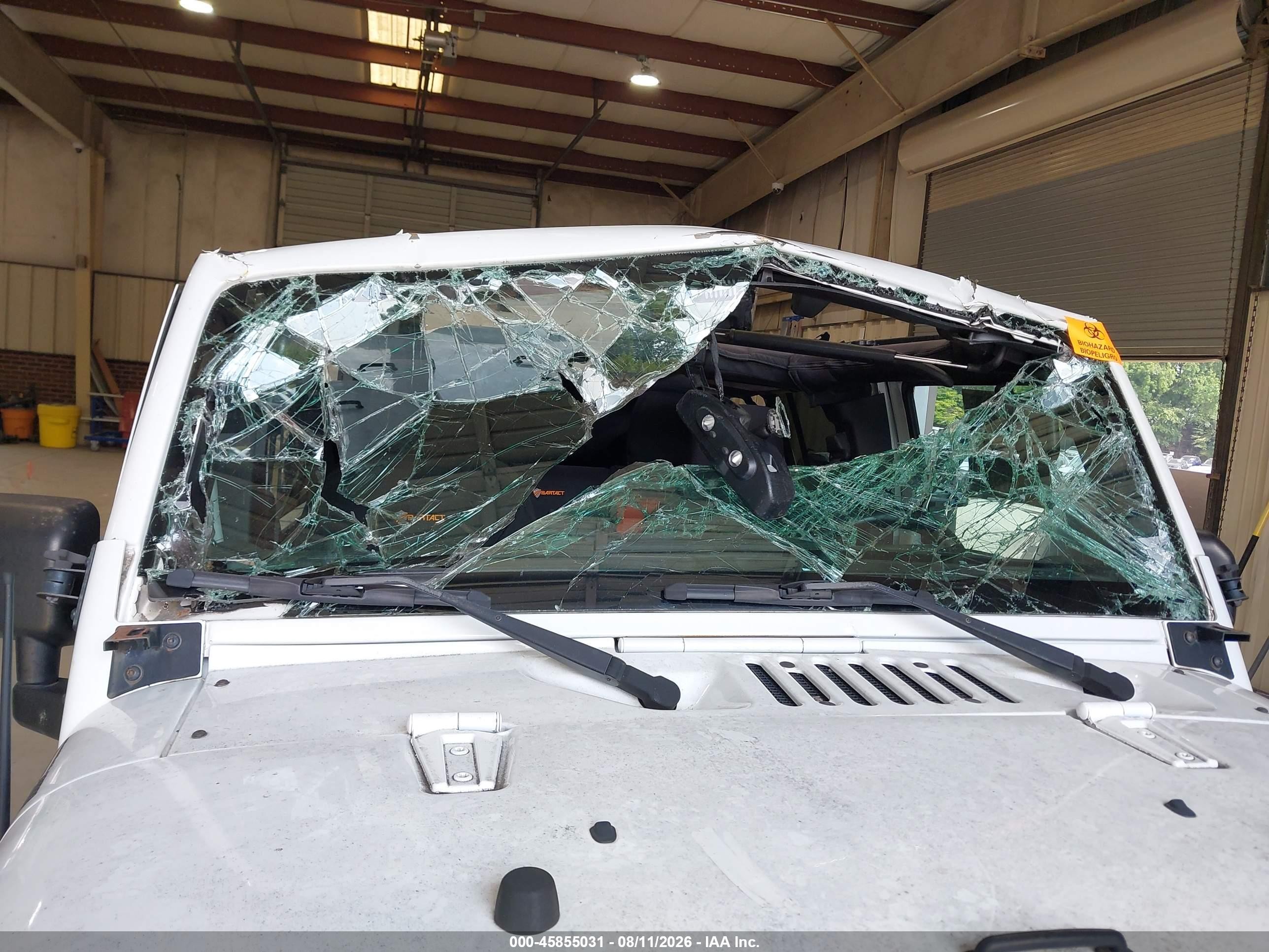 2015 Jeep Wrangler Unlimited Willys Wheeler White vin: 1C4BJWDG7FL617371
