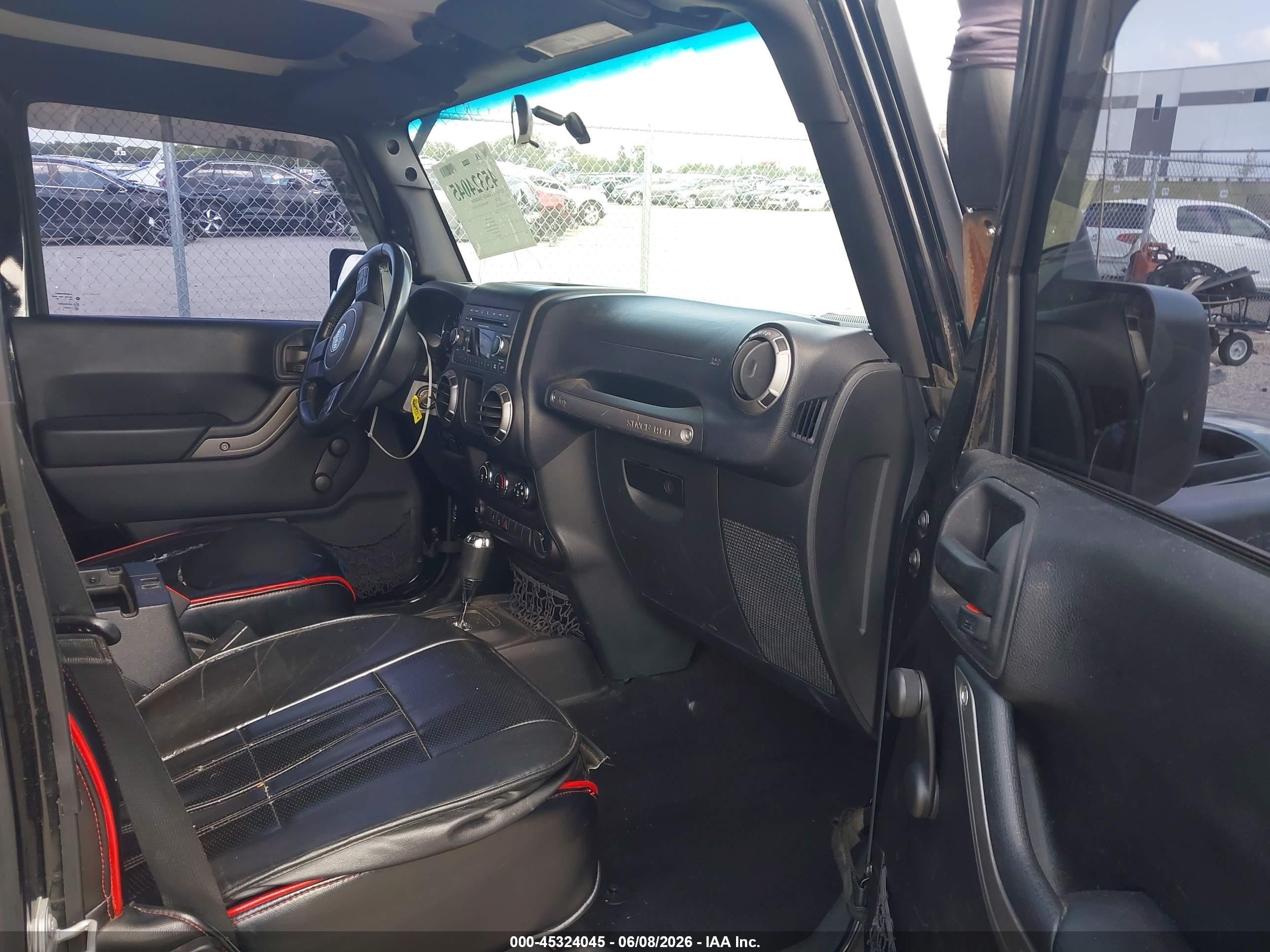 2015 Jeep Wrangler Unlimited Sport Black vin: 1C4BJWDG7FL627978