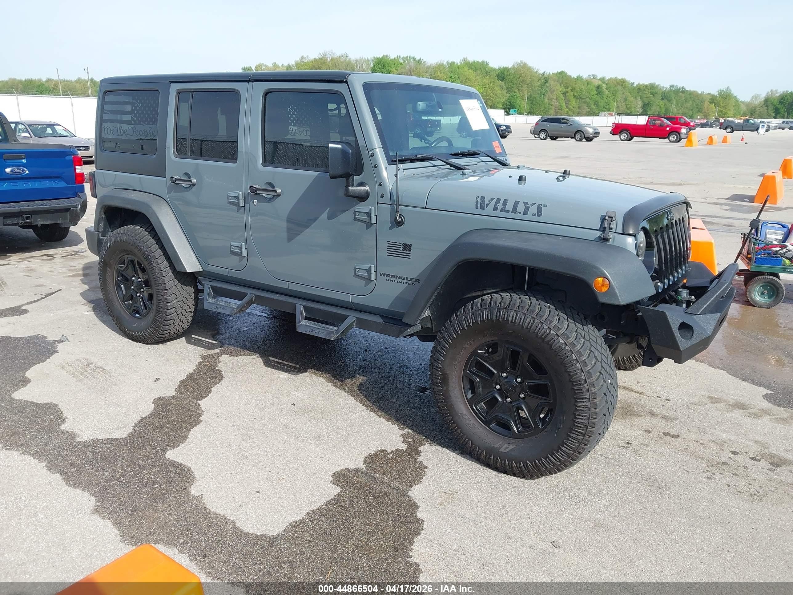2015 Jeep Wrangler Unlimited Willys Wheeler Gray vin: 1C4BJWDG7FL634929