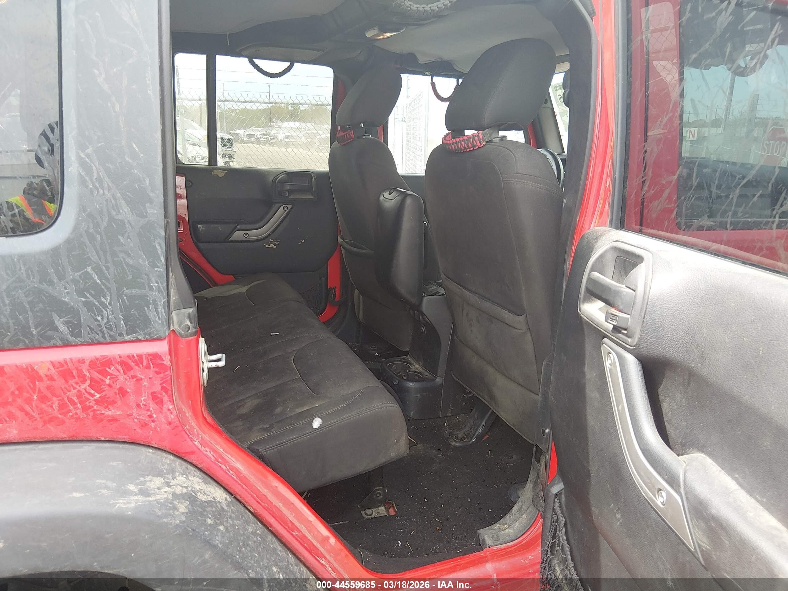 2015 Jeep Wrangler Unlimited Sport Красный vin: 1C4BJWDG7FL635370