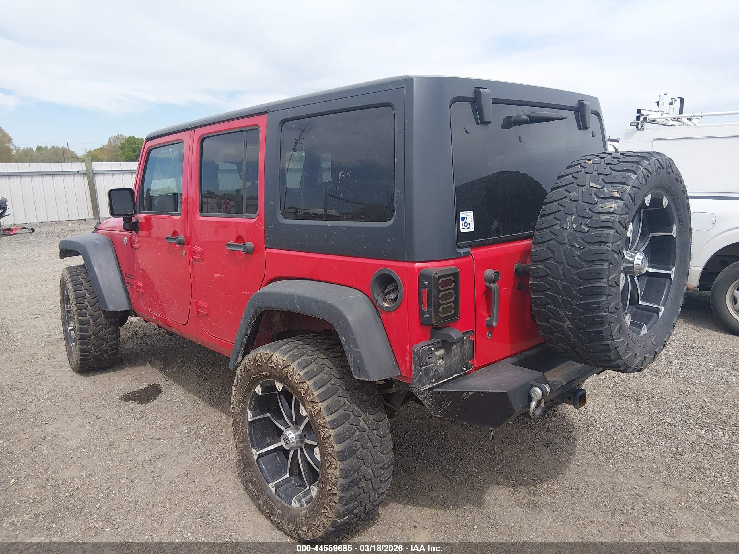 2015 Jeep Wrangler Unlimited Sport Красный vin: 1C4BJWDG7FL635370