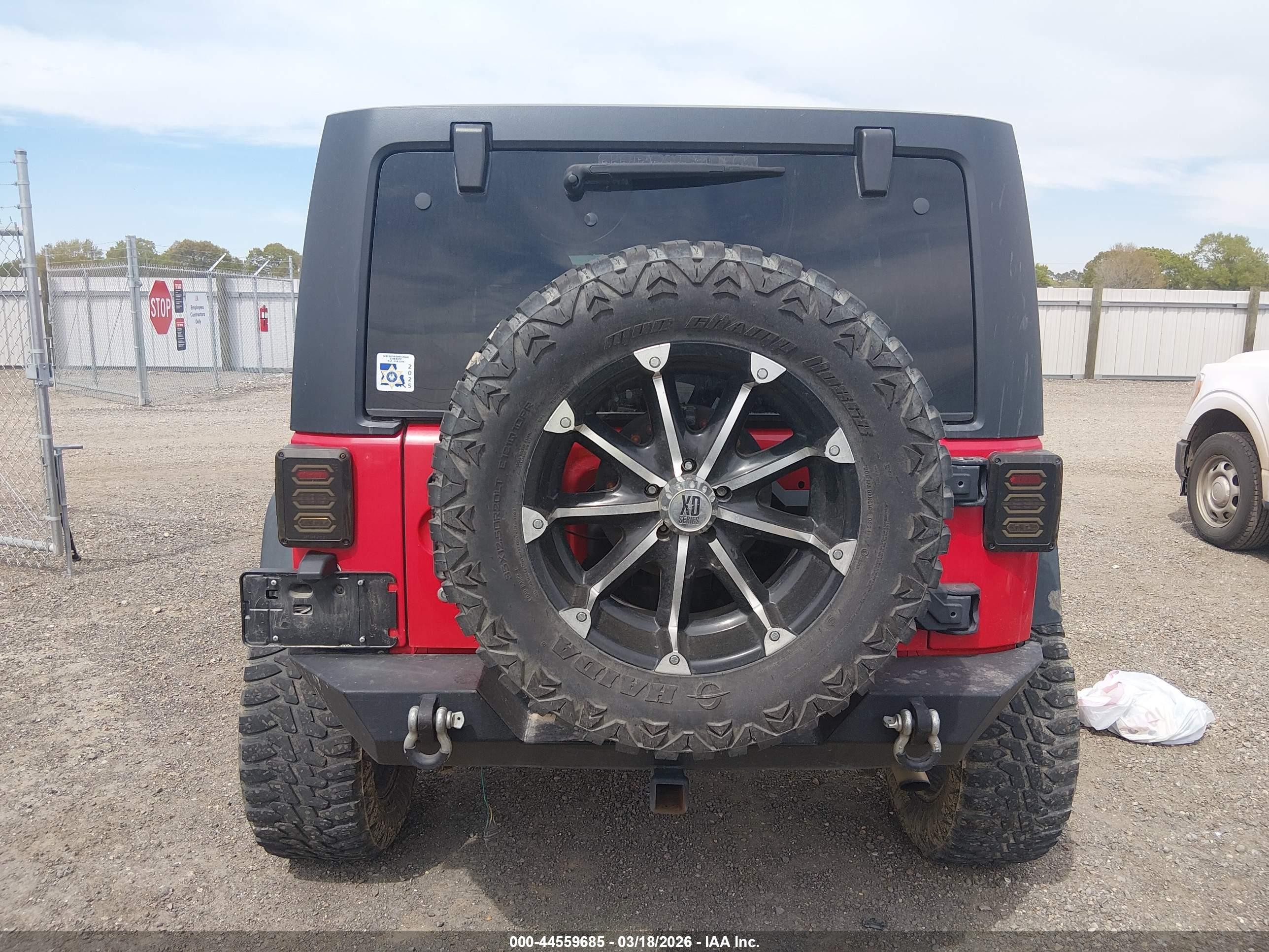 2015 Jeep Wrangler Unlimited Sport Красный vin: 1C4BJWDG7FL635370