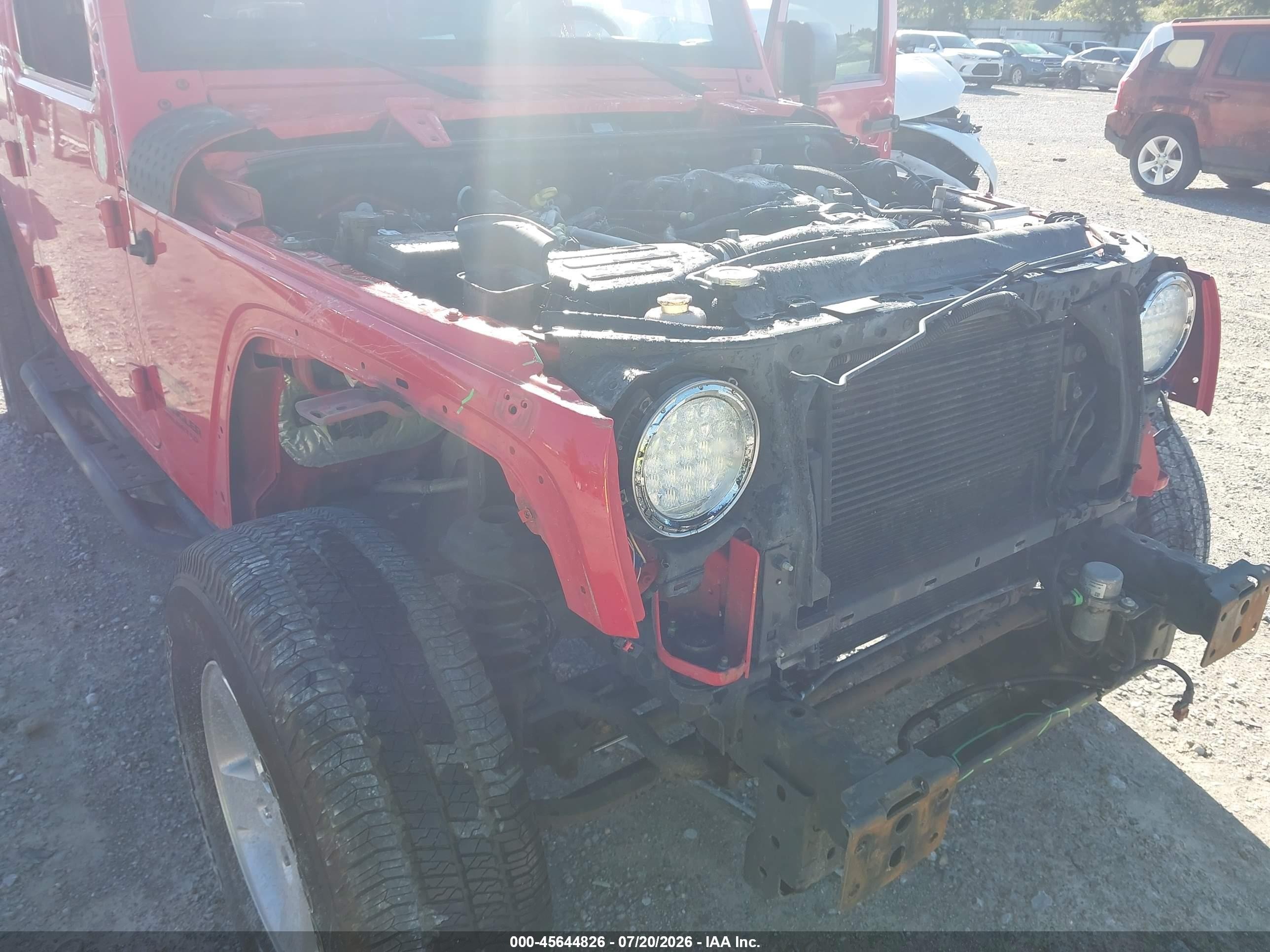 2015 Jeep Wrangler Unlimited Sport Red vin: 1C4BJWDG7FL670944