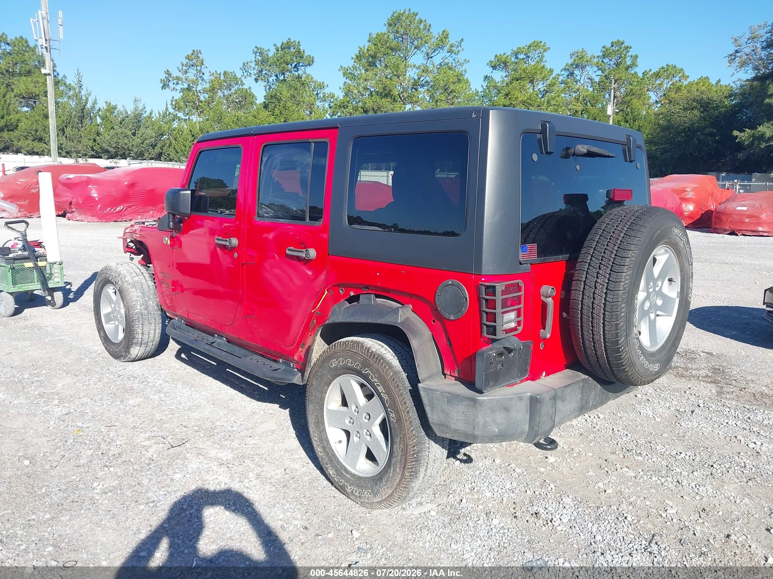 2015 Jeep Wrangler Unlimited Sport Red vin: 1C4BJWDG7FL670944