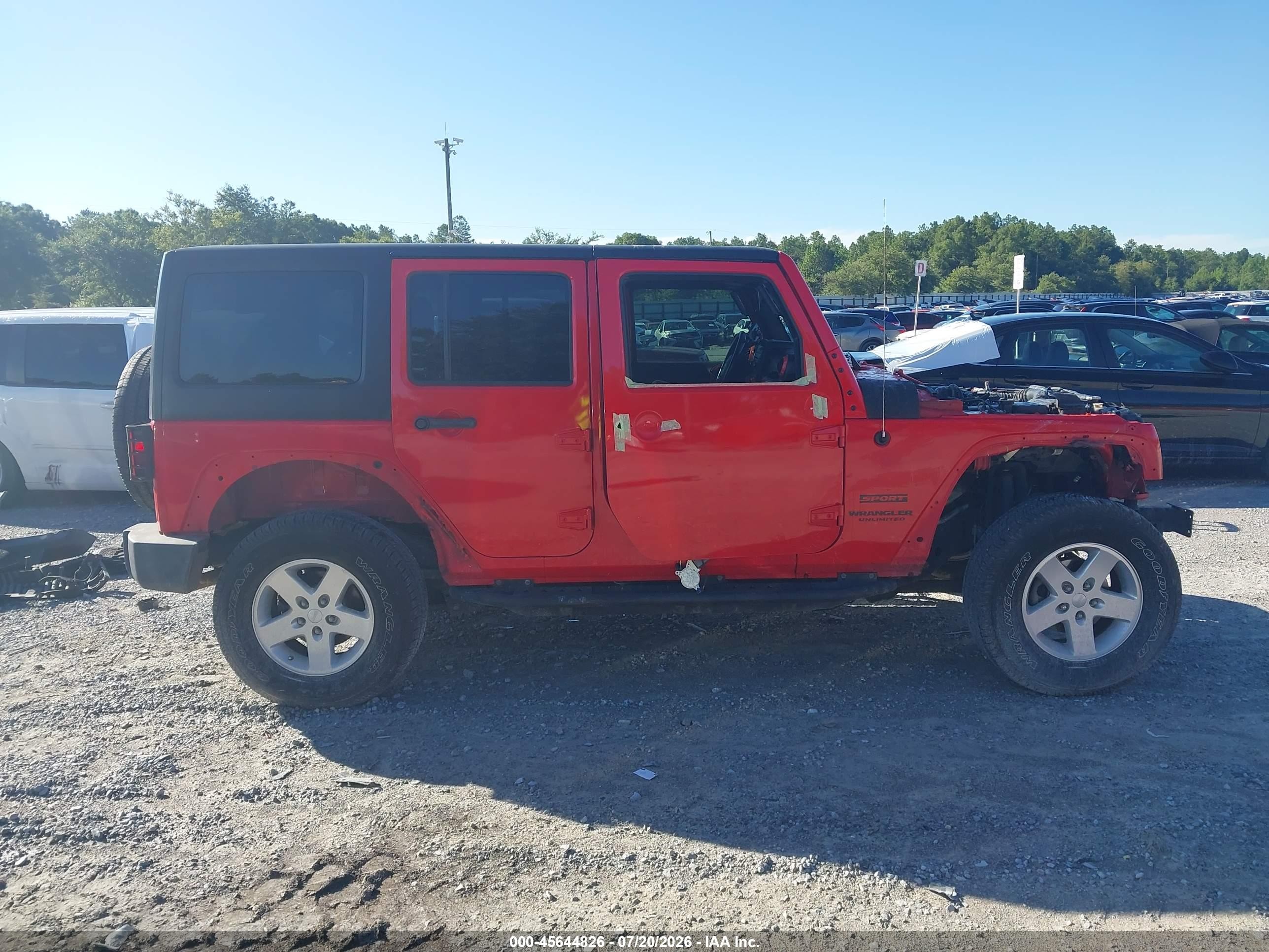 2015 Jeep Wrangler Unlimited Sport Red vin: 1C4BJWDG7FL670944