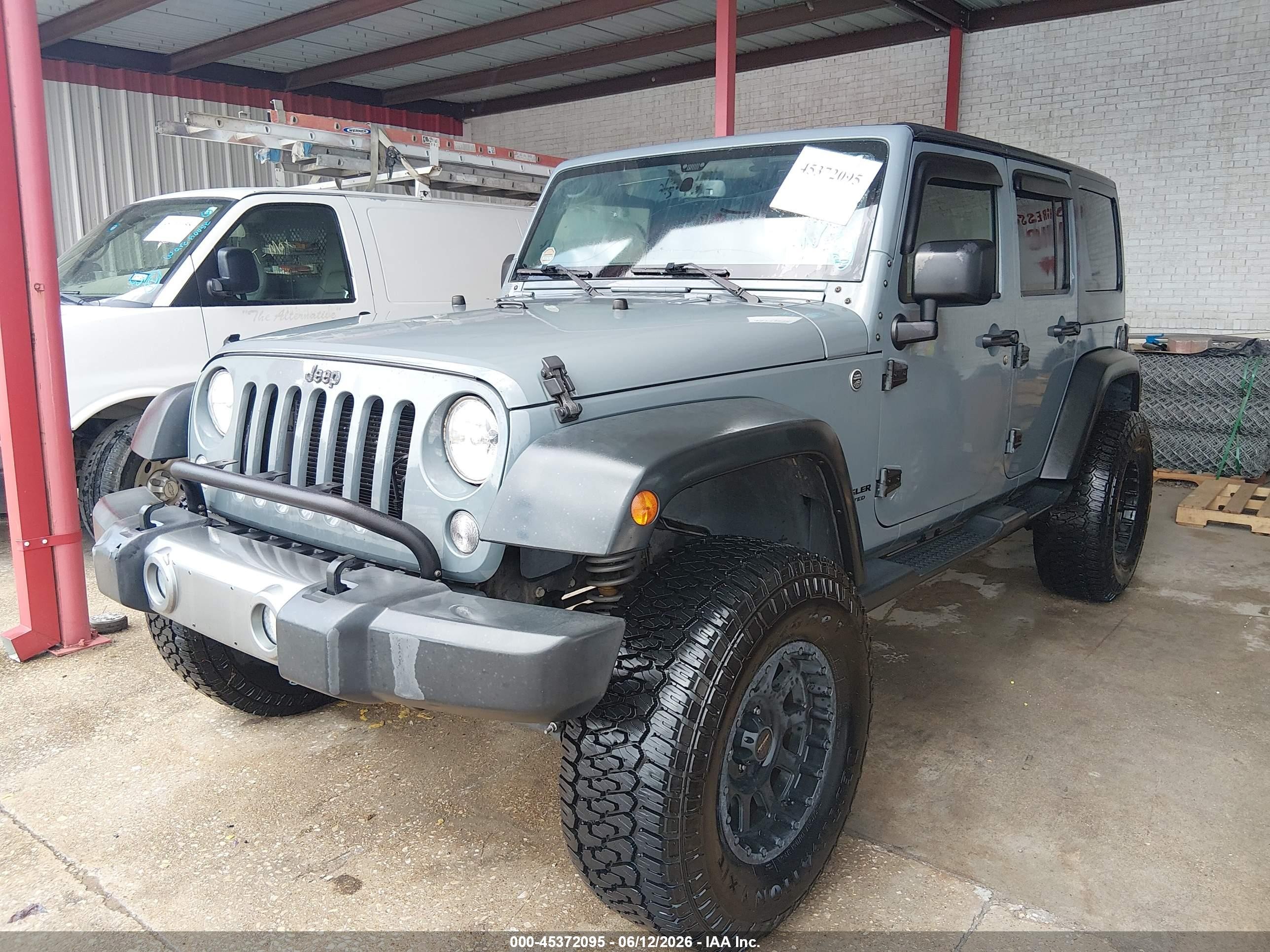2015 Jeep Wrangler Unlimited Sport Gray vin: 1C4BJWDG7FL723769