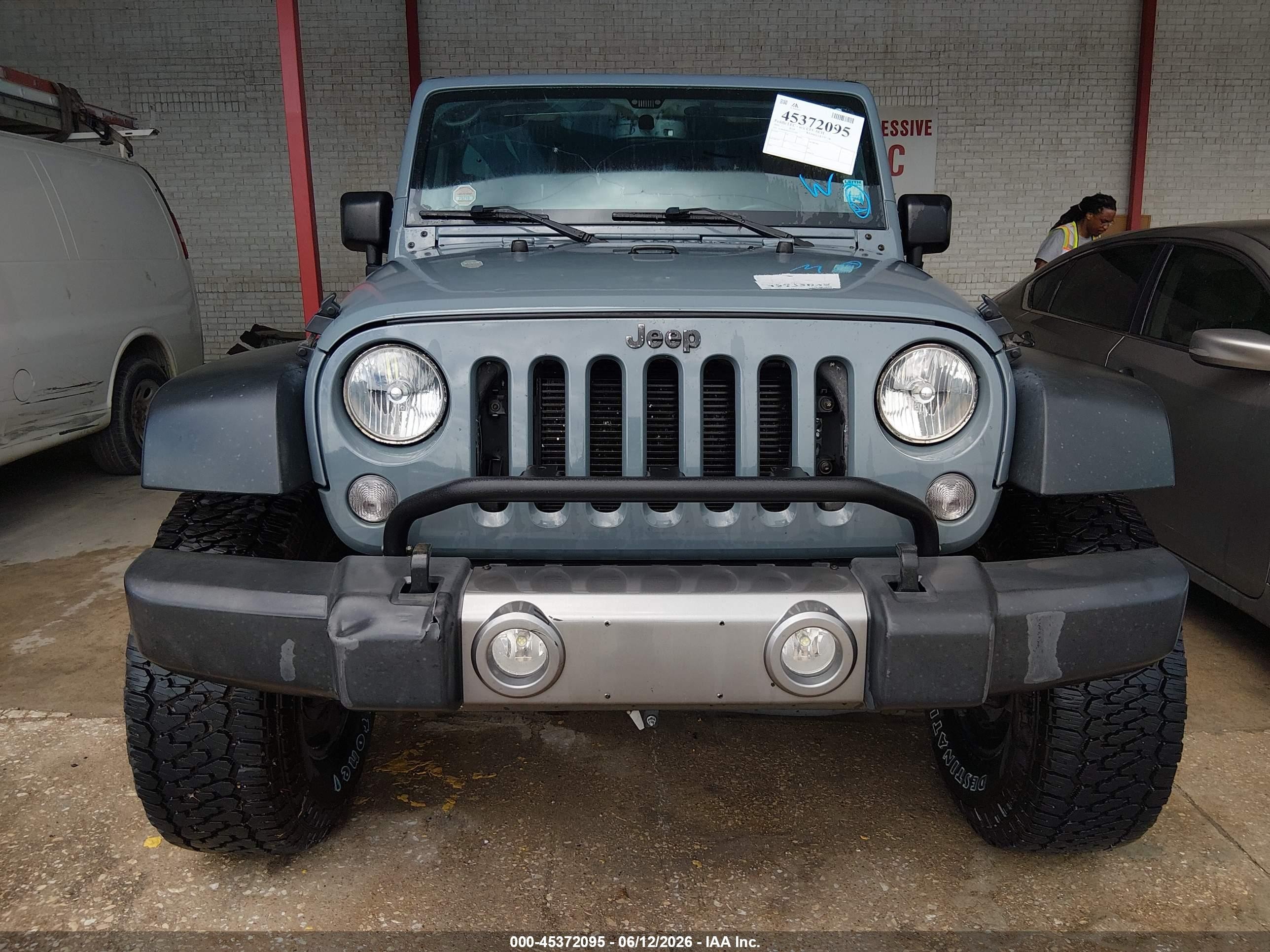 2015 Jeep Wrangler Unlimited Sport Gray vin: 1C4BJWDG7FL723769