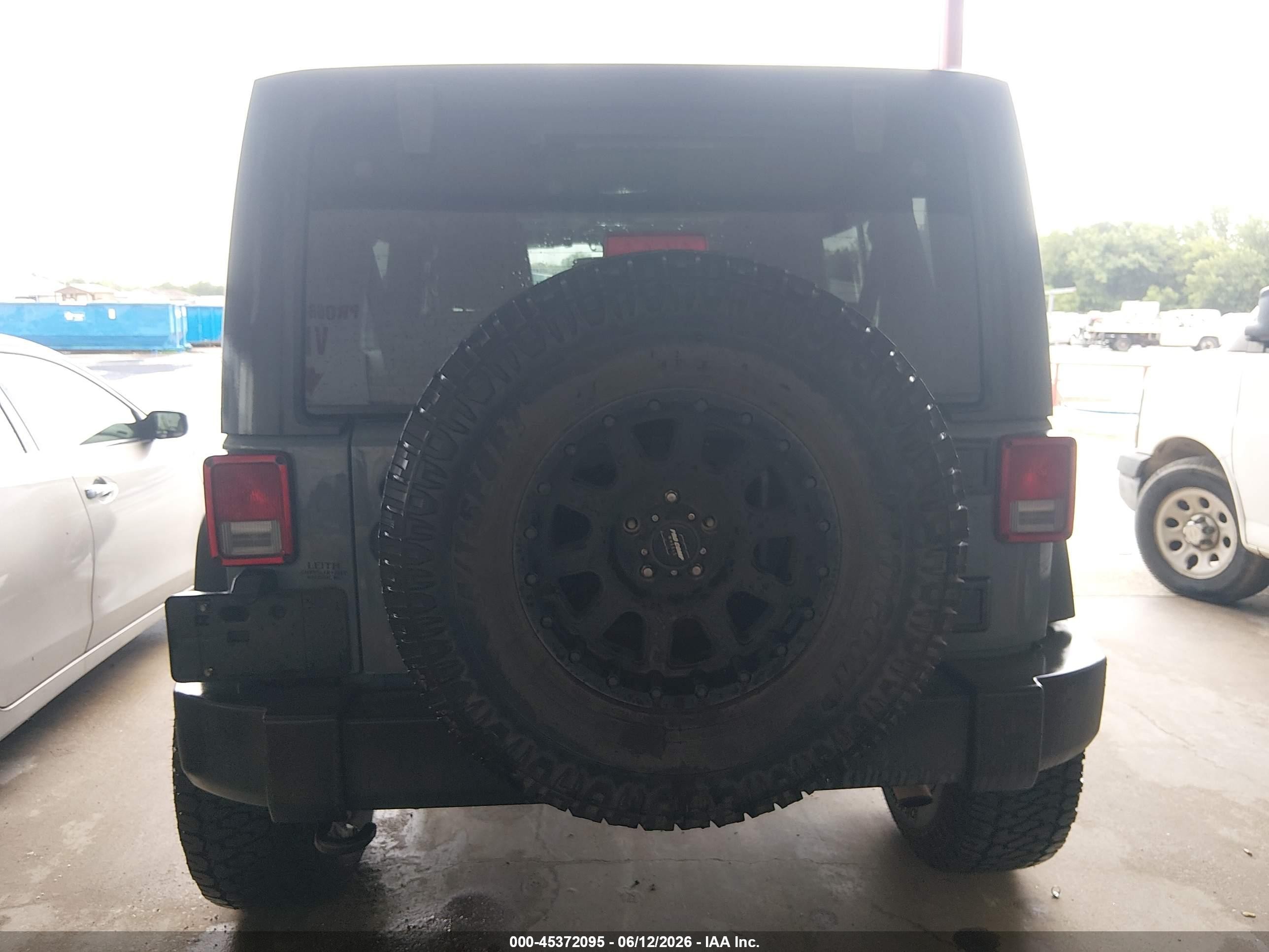 2015 Jeep Wrangler Unlimited Sport Gray vin: 1C4BJWDG7FL723769