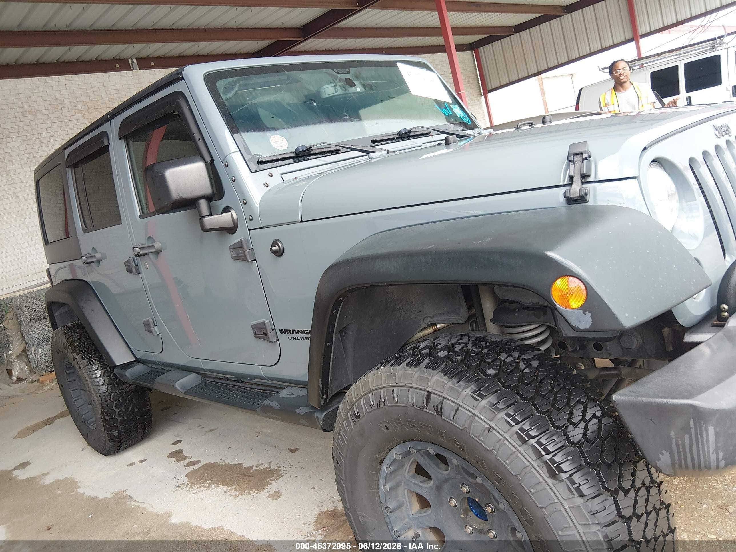 2015 Jeep Wrangler Unlimited Sport Gray vin: 1C4BJWDG7FL723769