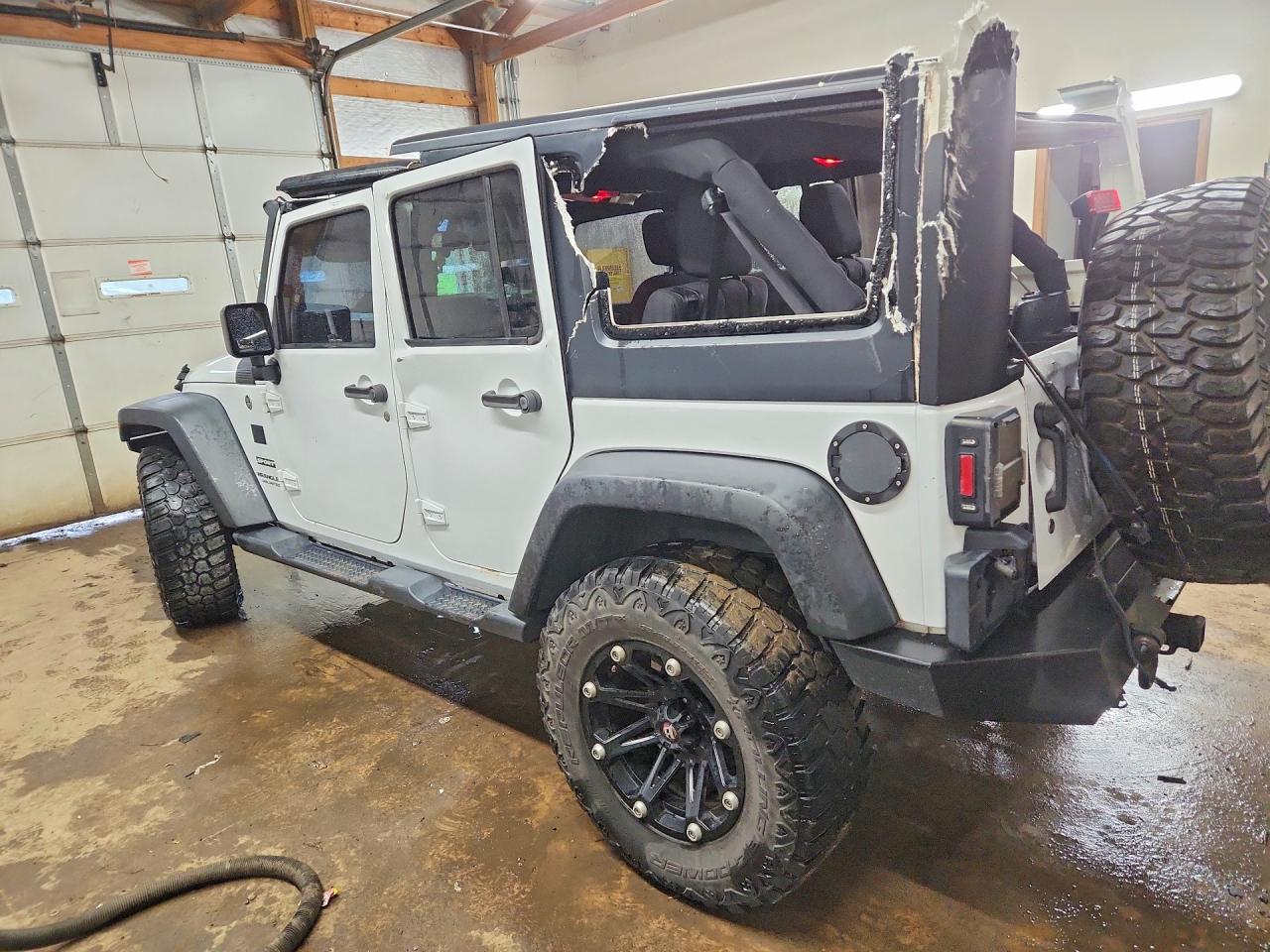 2017 Jeep Wrangler Unlimited Sport Белый vin: 1C4BJWDG7HL603036
