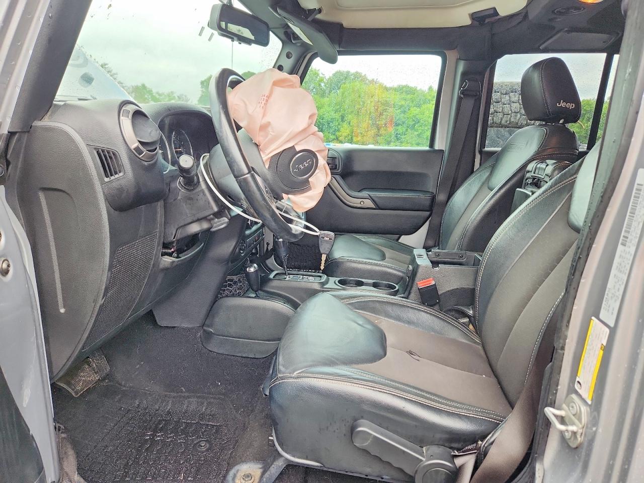 2018 Jeep Wrangler Unlimited Sport Silver vin: 1C4BJWDG7JL820883