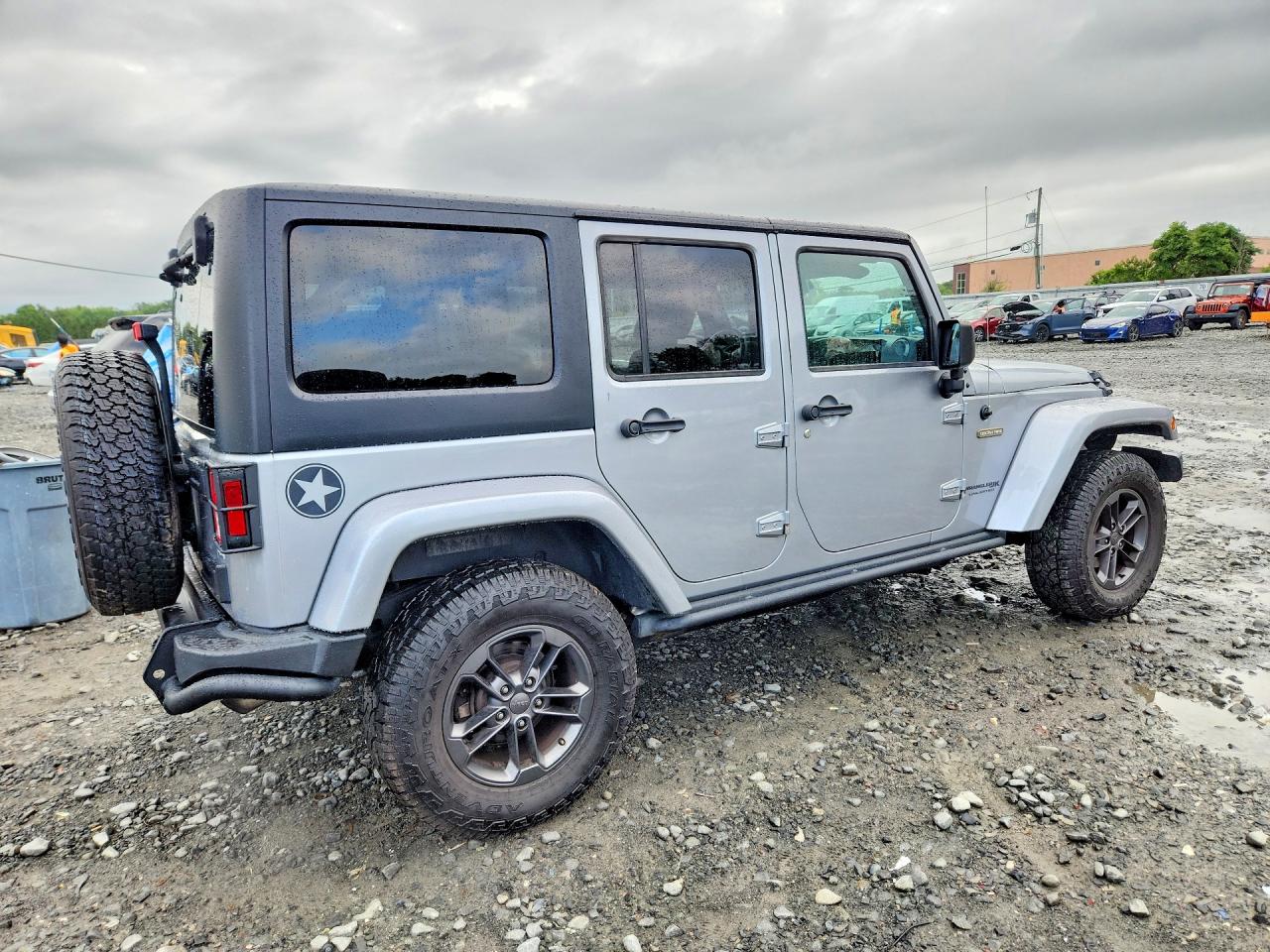 2018 Jeep Wrangler Unlimited Sport Silver vin: 1C4BJWDG7JL820883