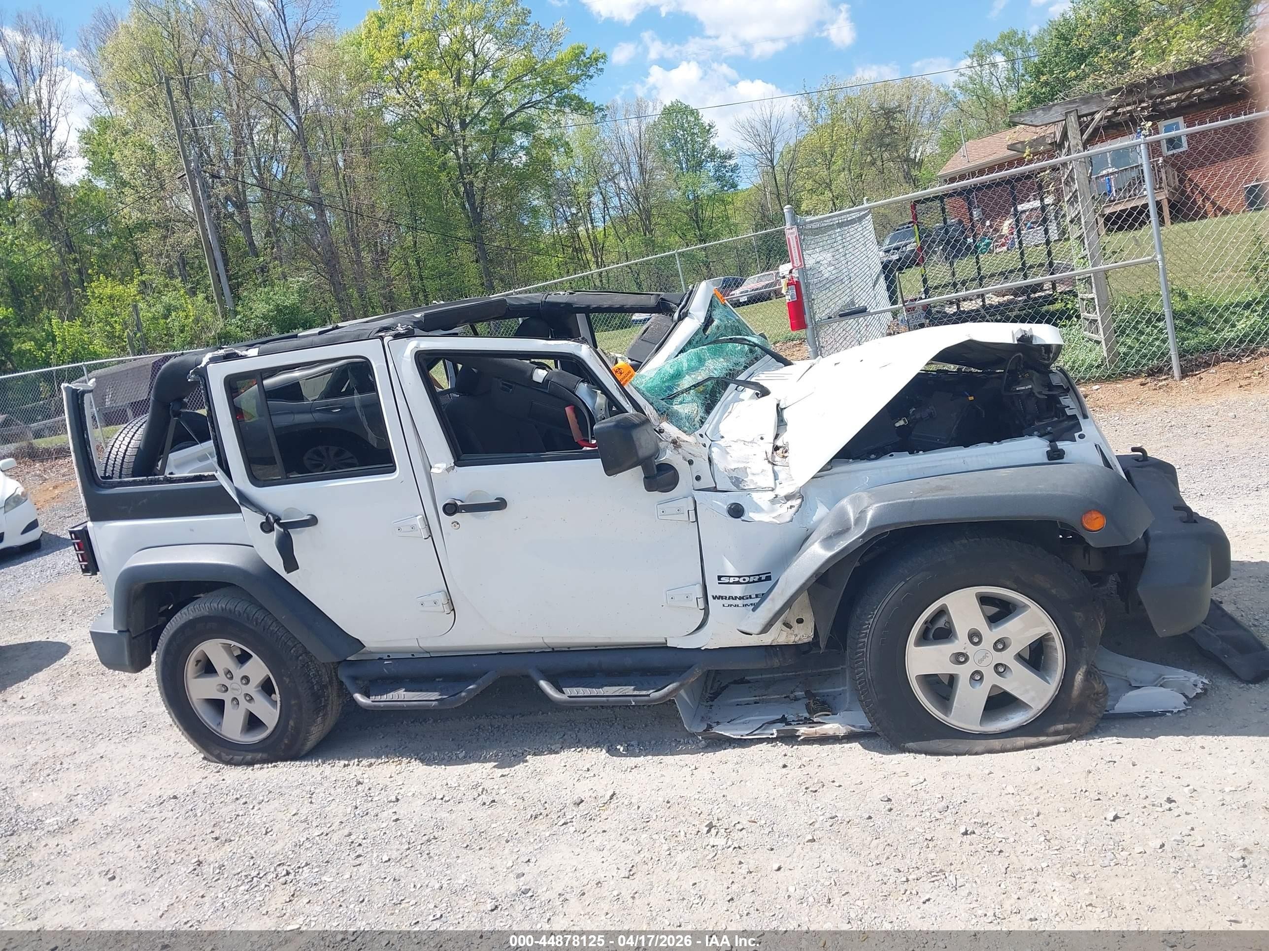 2018 Jeep Wrangler Jk Unlimited Sport S 4x4 White vin: 1C4BJWDG7JL826523