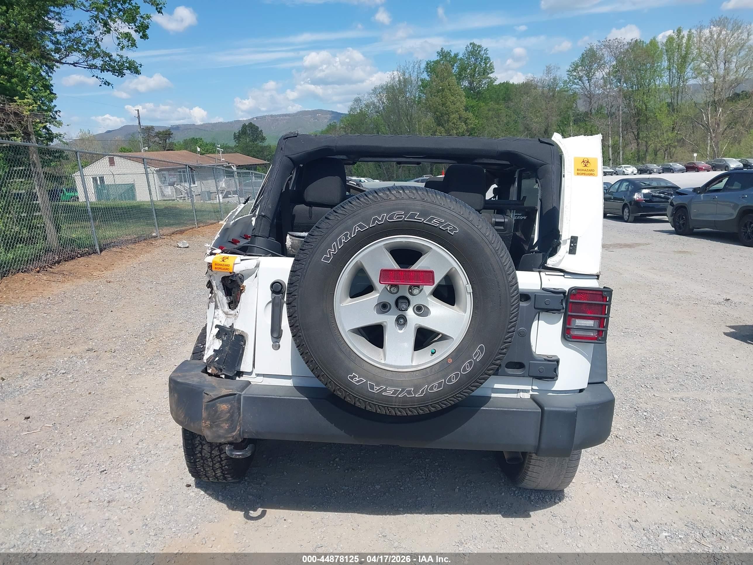 2018 Jeep Wrangler Jk Unlimited Sport S 4x4 White vin: 1C4BJWDG7JL826523